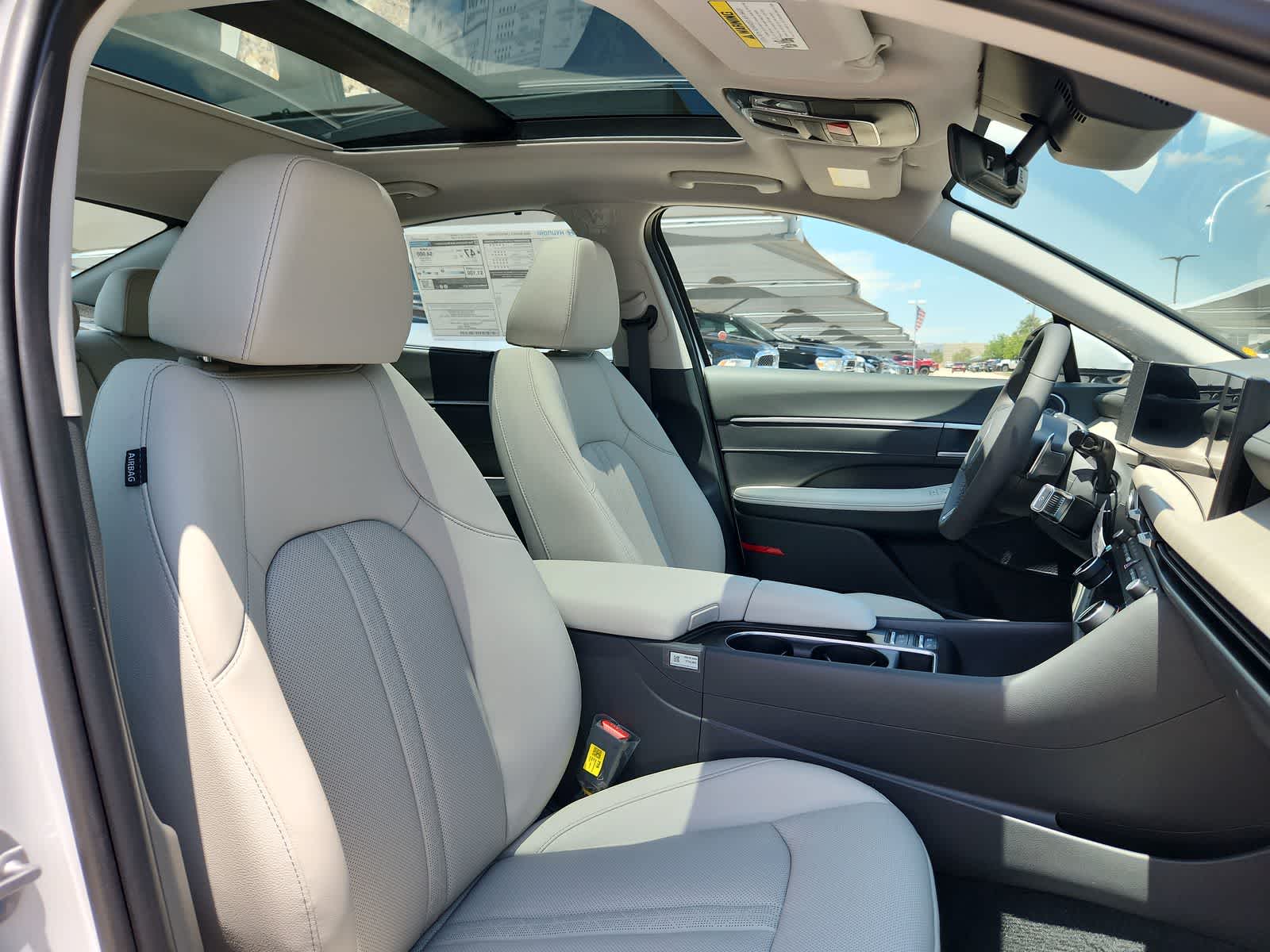 new 2025 Hyundai Sonata Hybrid car, priced at $38,148