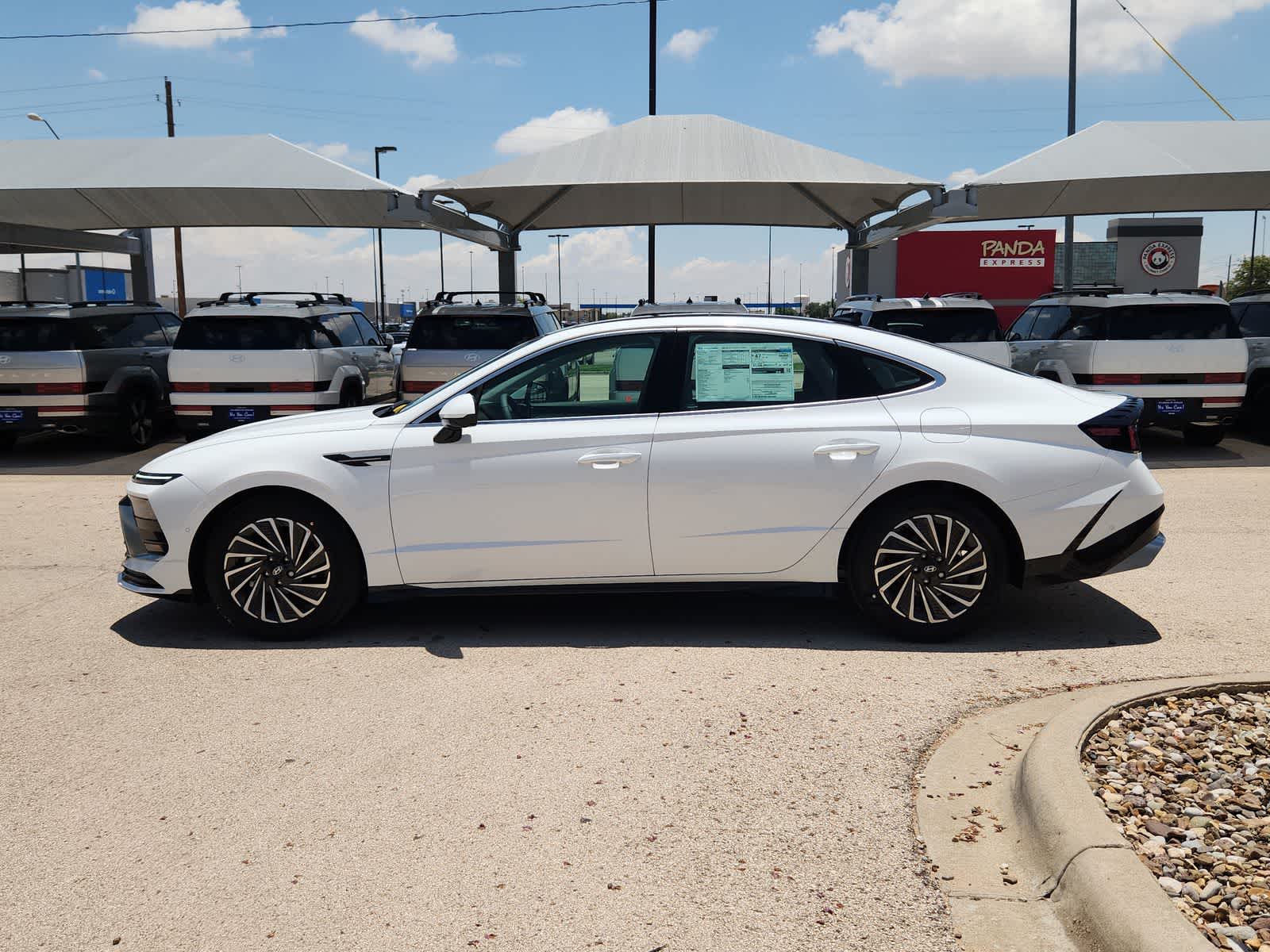new 2025 Hyundai Sonata Hybrid car, priced at $38,148