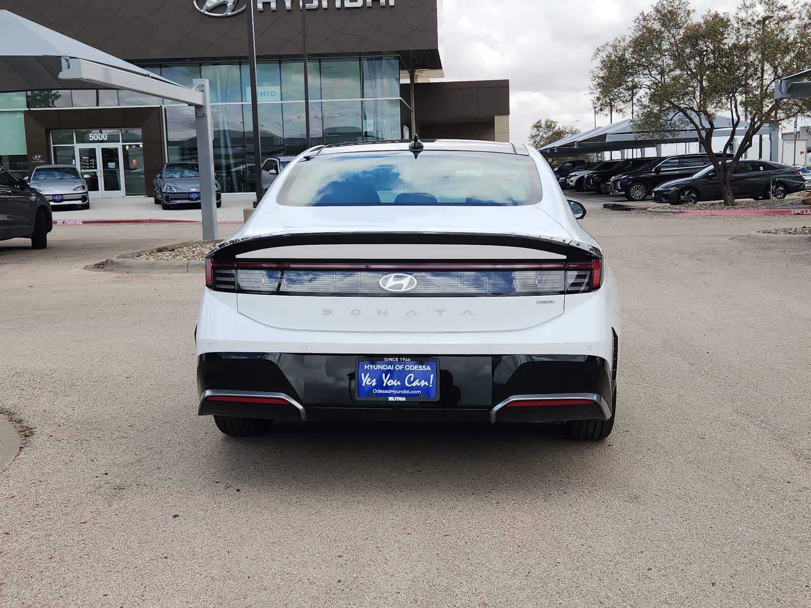 new 2025 Hyundai Sonata Hybrid car, priced at $38,148