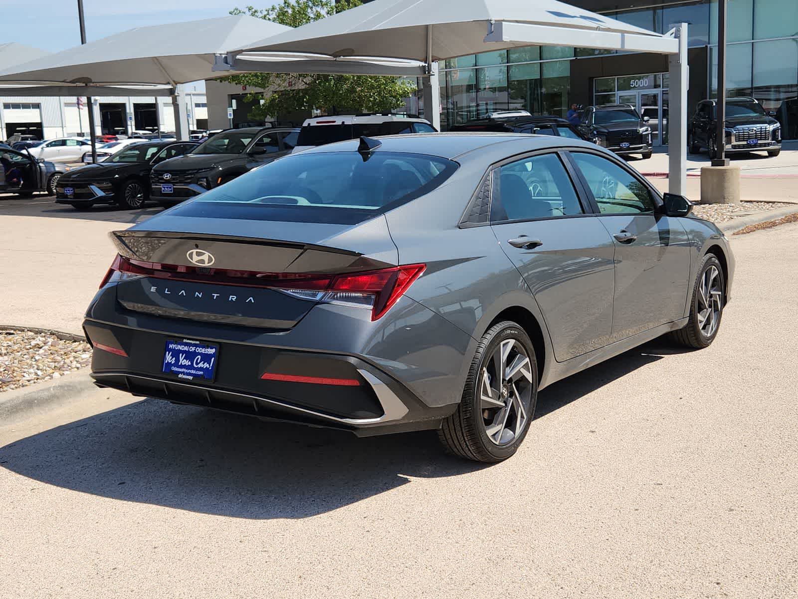 new 2025 Hyundai Elantra car, priced at $25,125
