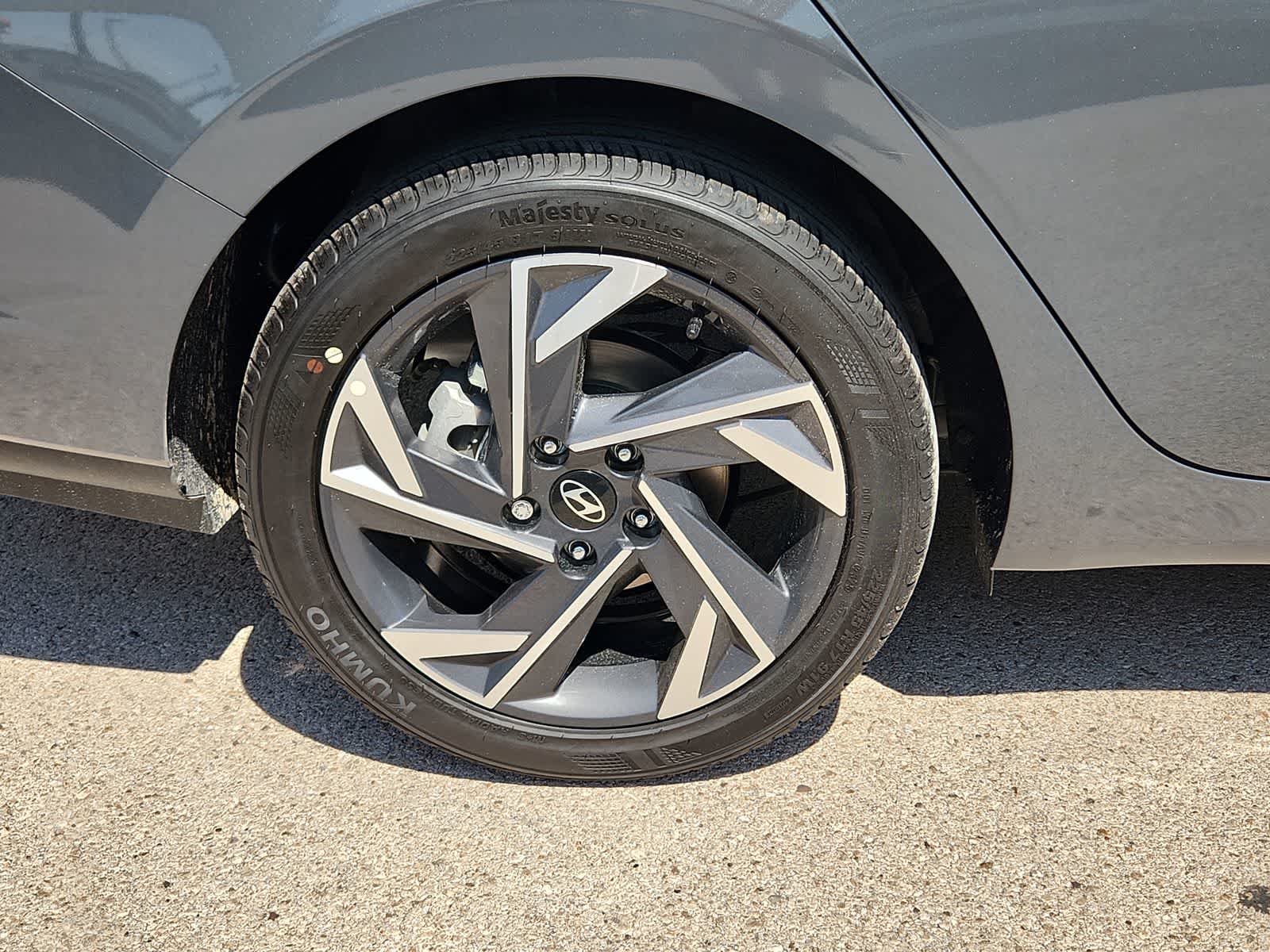 new 2025 Hyundai Elantra car, priced at $25,125