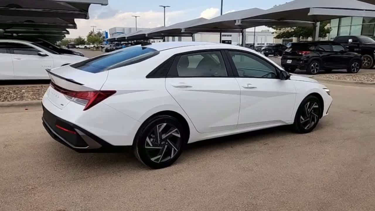 new 2025 Hyundai Elantra Hybrid car, priced at $29,660