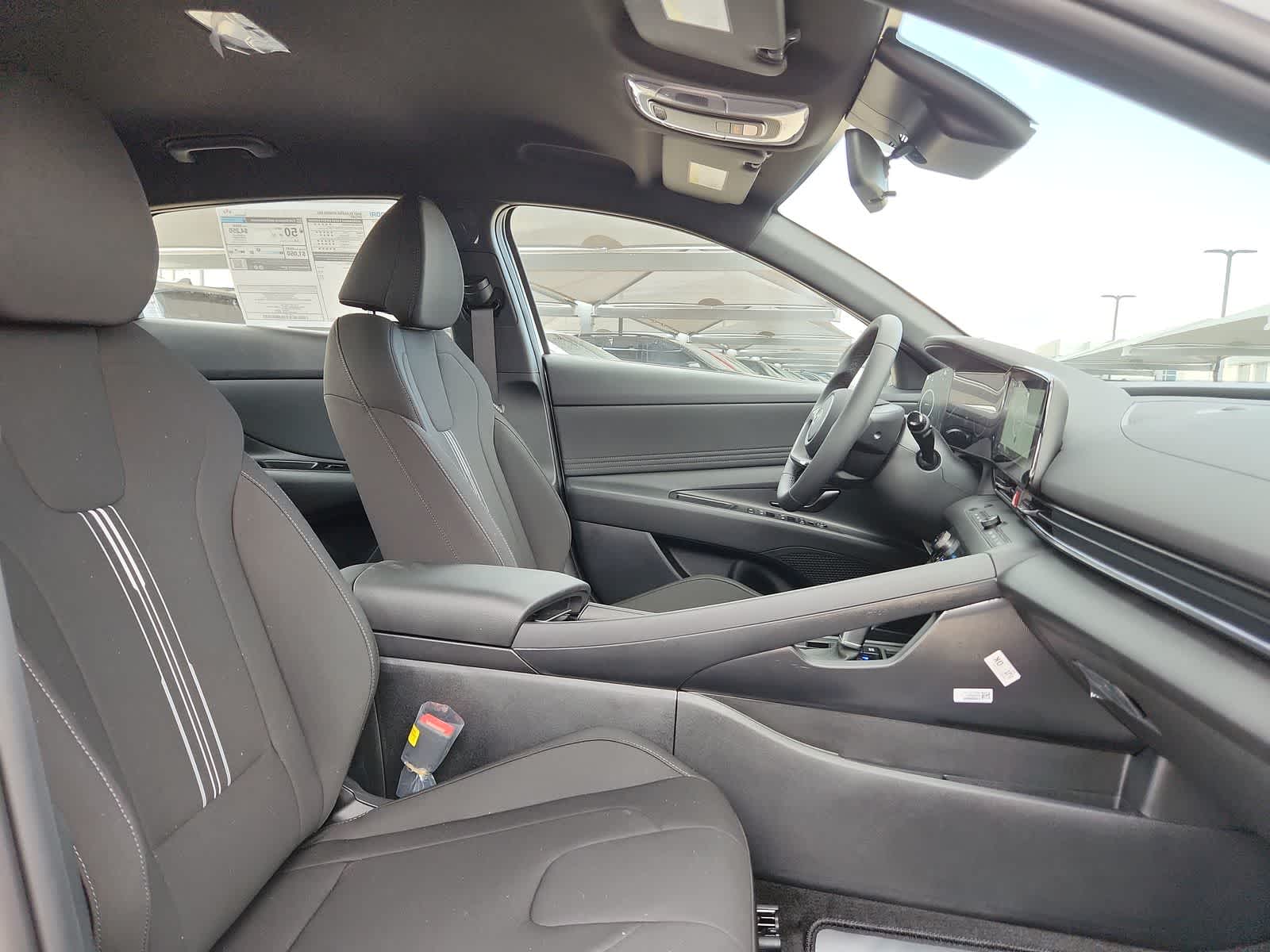 new 2025 Hyundai Elantra Hybrid car, priced at $29,660