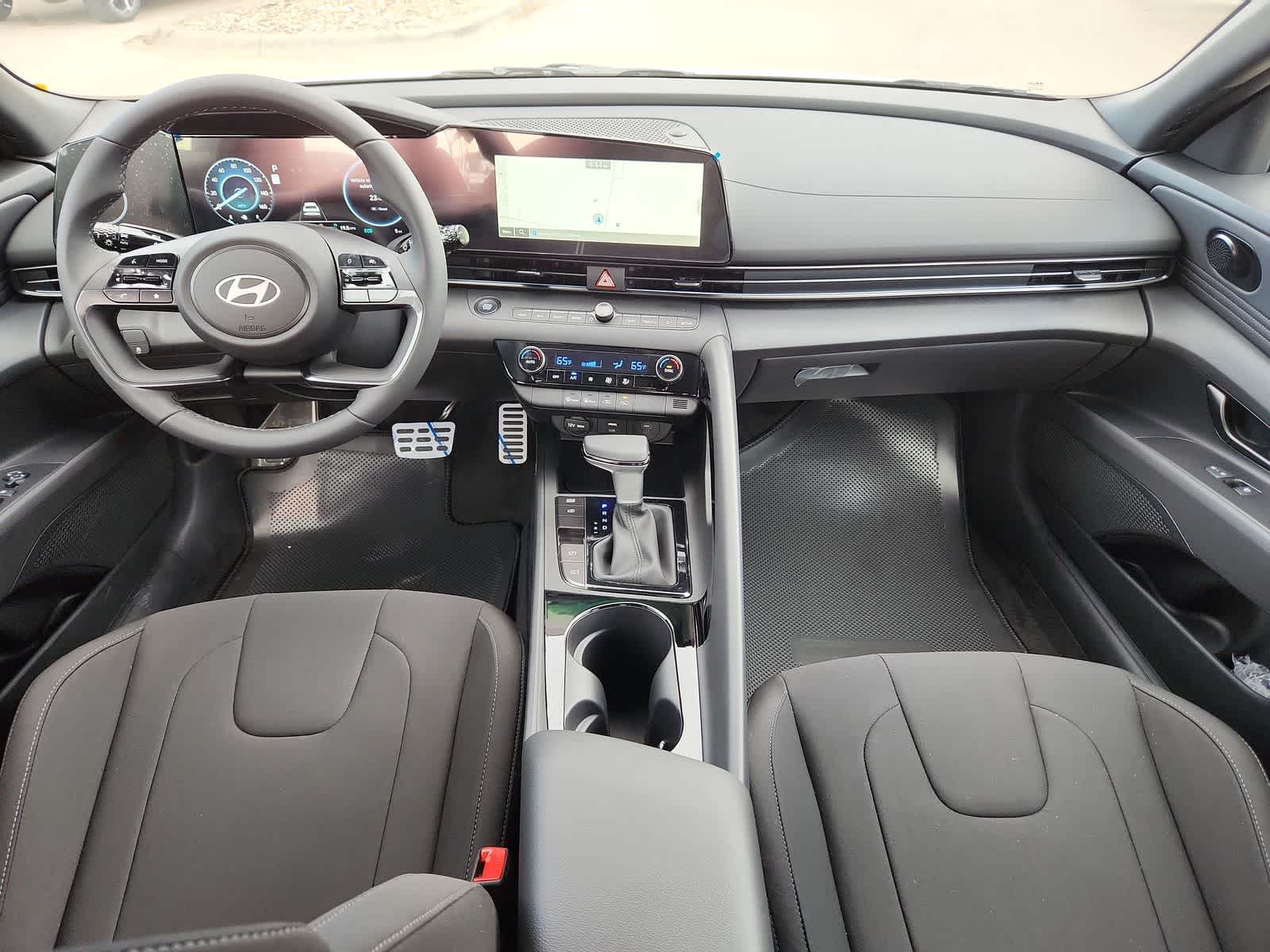 new 2025 Hyundai Elantra Hybrid car, priced at $29,660