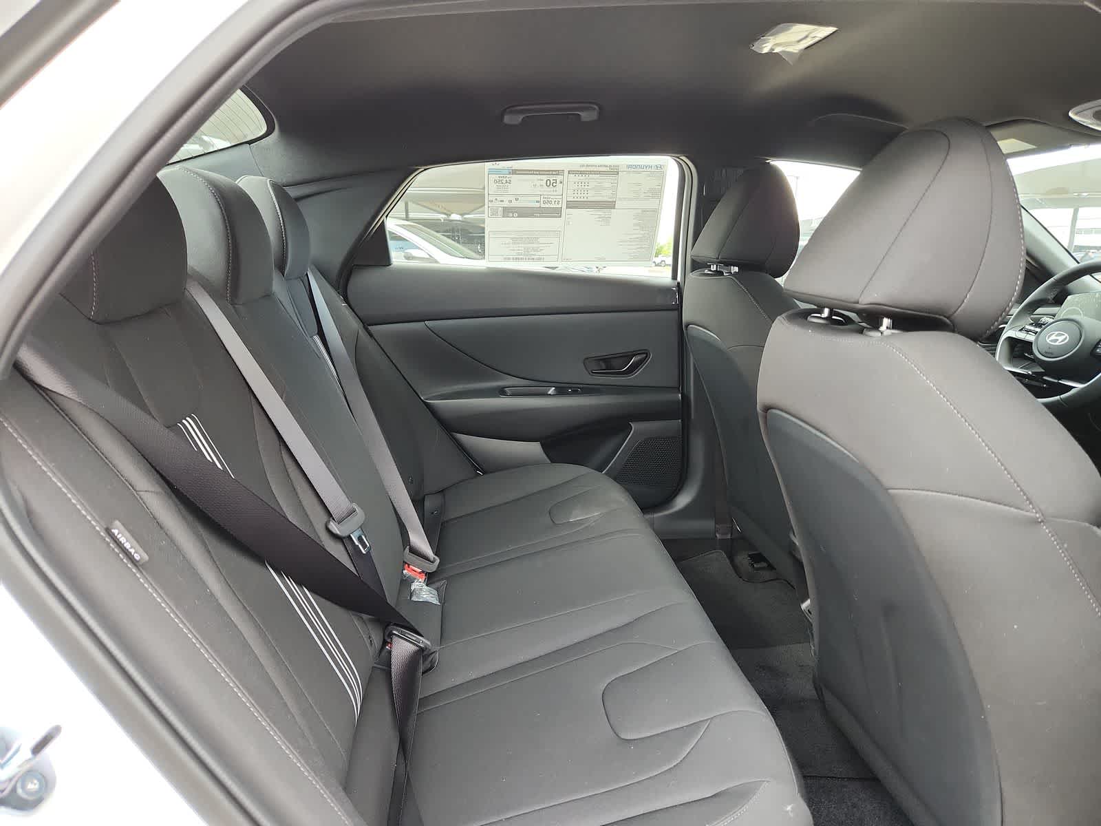 new 2025 Hyundai Elantra Hybrid car, priced at $29,660