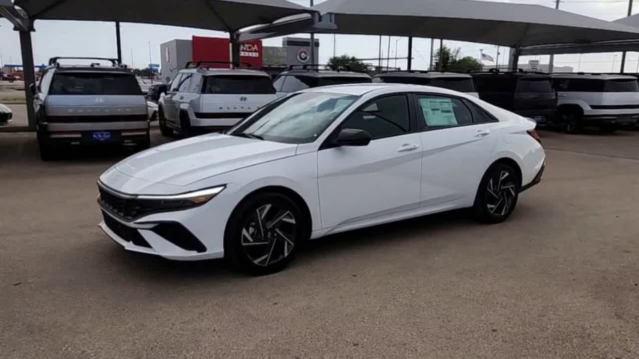 new 2025 Hyundai Elantra Hybrid car, priced at $29,660