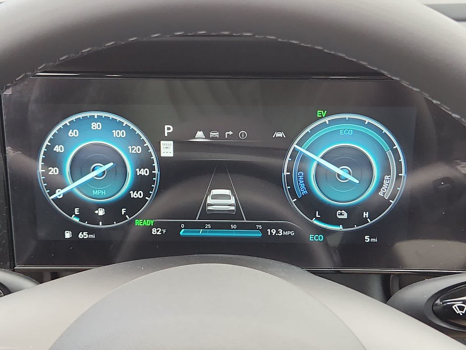 new 2025 Hyundai Elantra Hybrid car, priced at $29,660