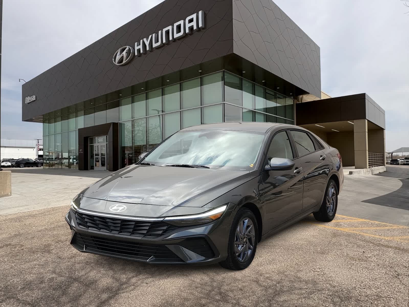 used 2025 Hyundai Elantra Hybrid car, priced at $22,487