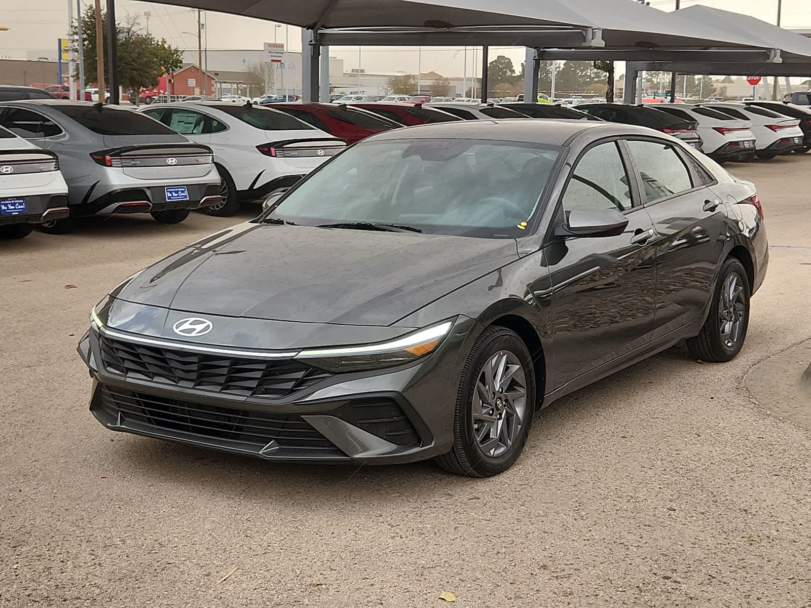 used 2025 Hyundai Elantra Hybrid car, priced at $20,386