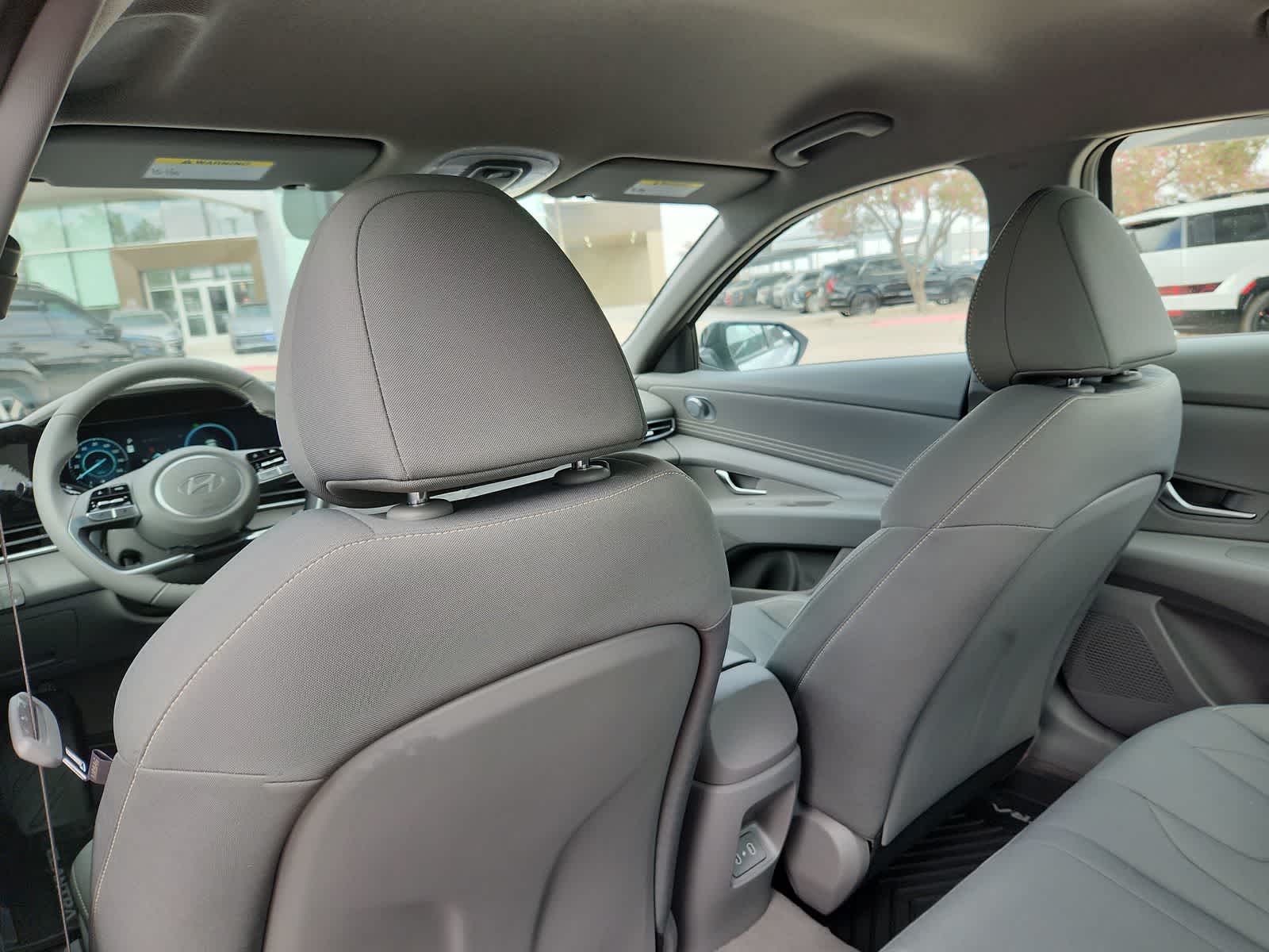 new 2025 Hyundai Elantra Hybrid car, priced at $29,685