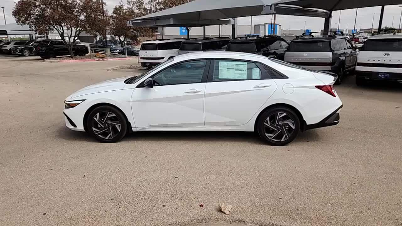 new 2025 Hyundai Elantra Hybrid car, priced at $29,685