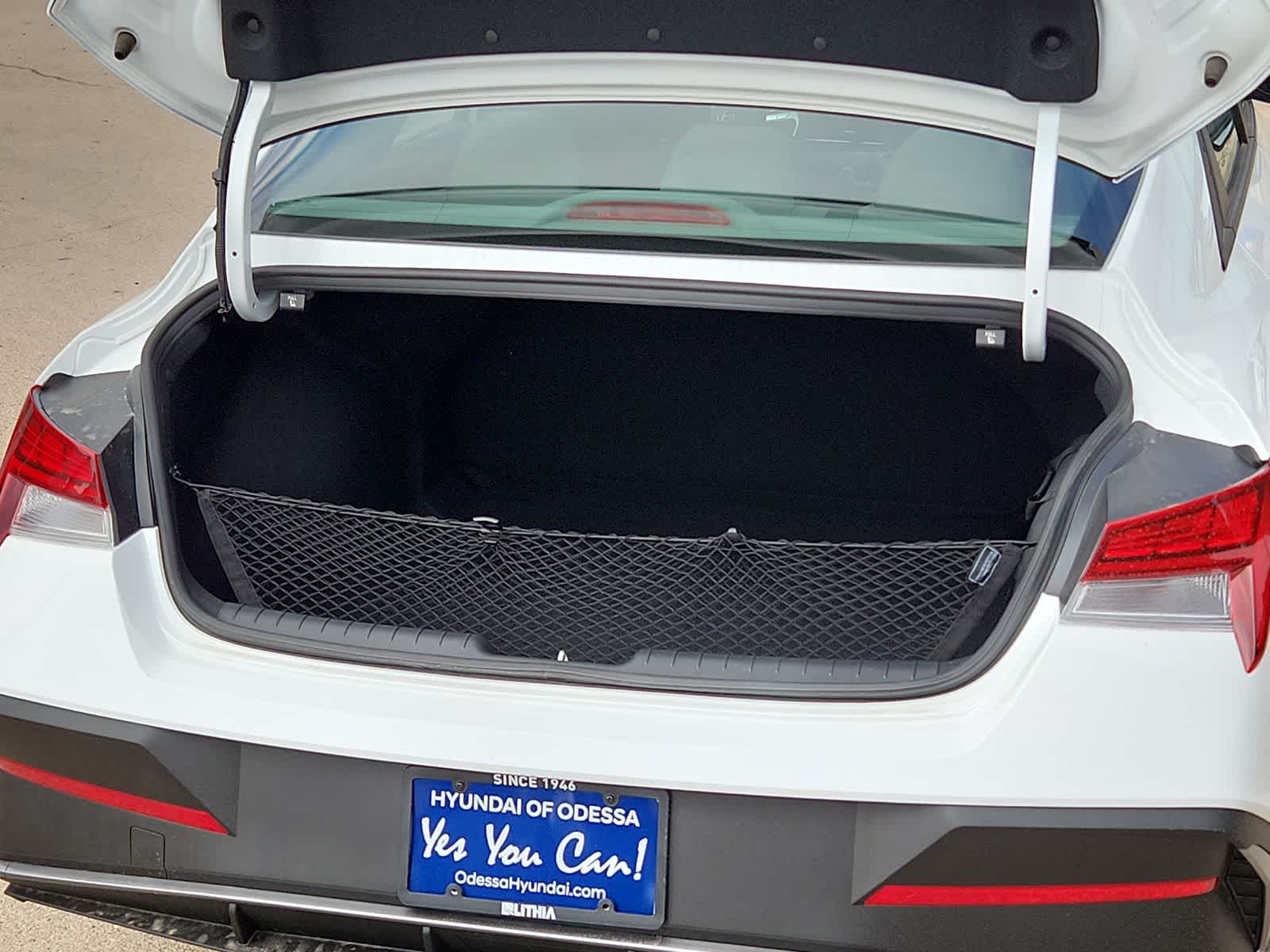 new 2025 Hyundai Elantra Hybrid car, priced at $29,685