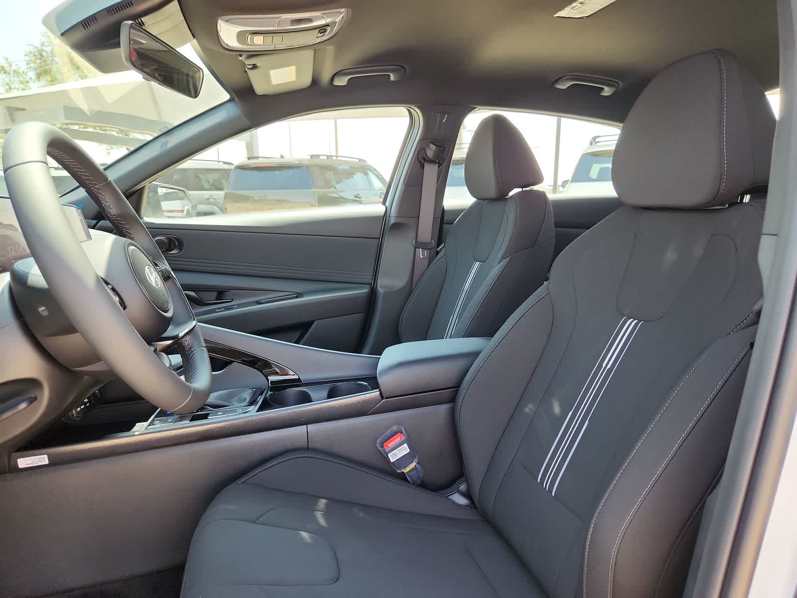 new 2025 Hyundai Elantra Hybrid car, priced at $29,470