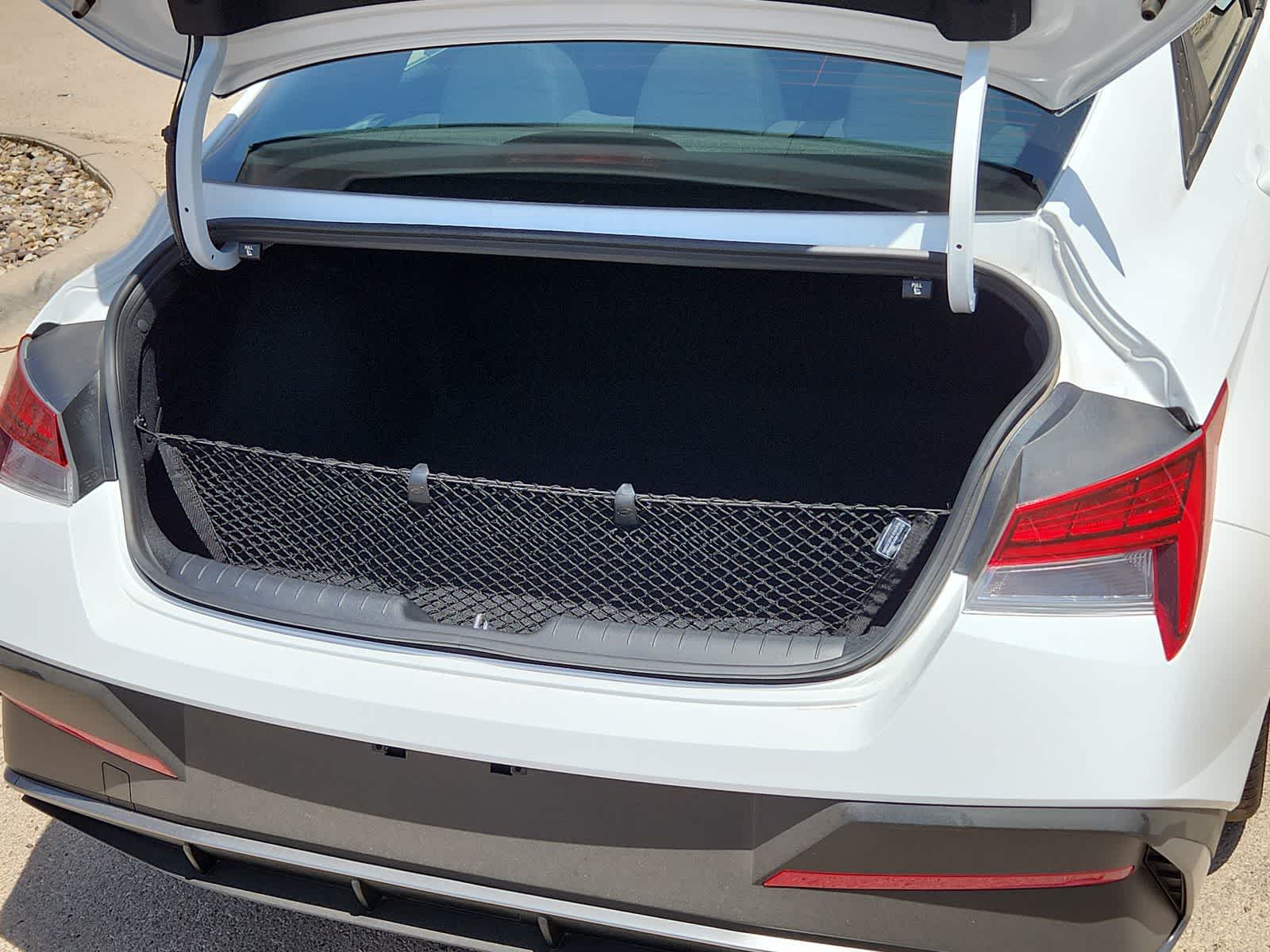 new 2025 Hyundai Elantra Hybrid car, priced at $29,470