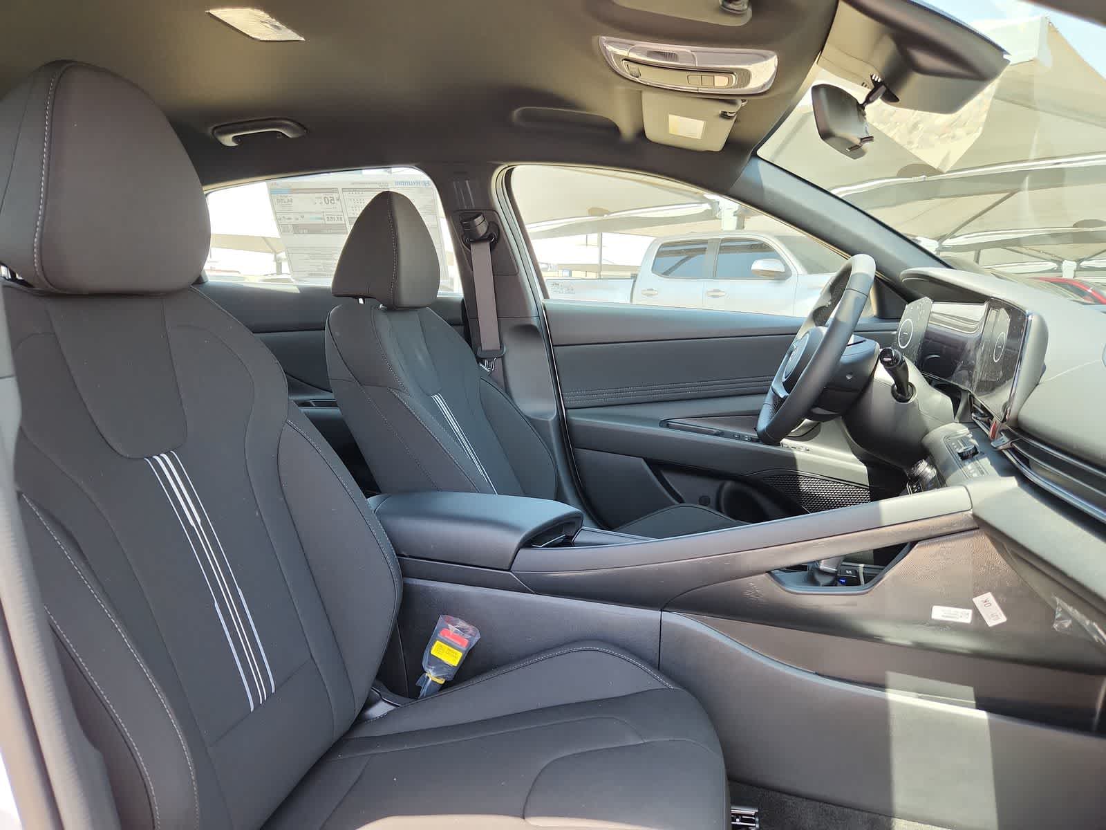 new 2025 Hyundai Elantra Hybrid car, priced at $29,470