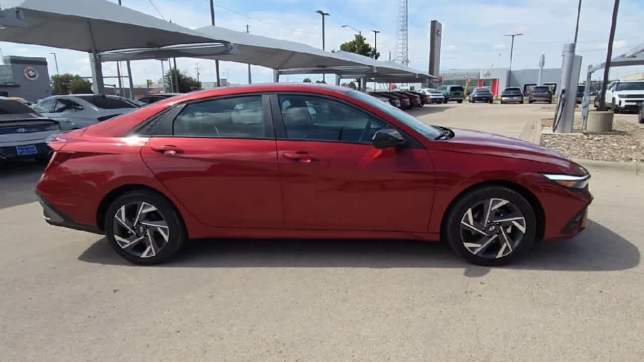 new 2025 Hyundai Elantra Hybrid car, priced at $29,840