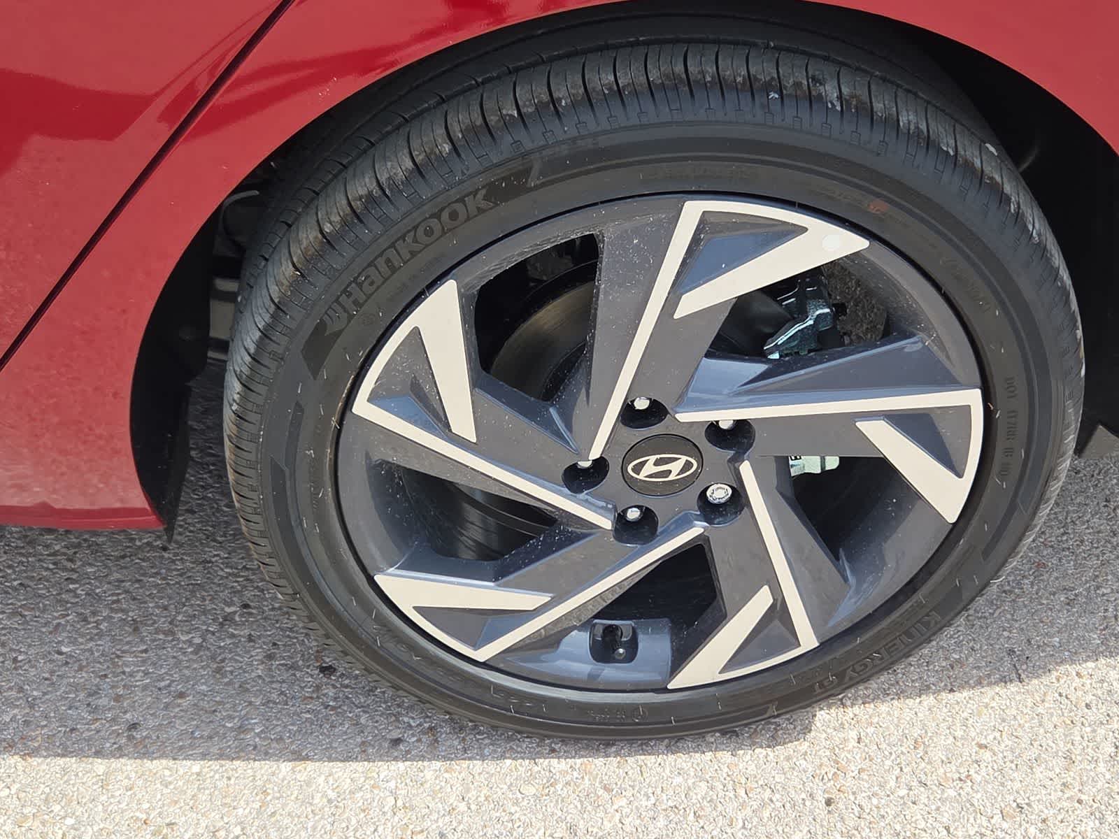 new 2025 Hyundai Elantra Hybrid car, priced at $29,840