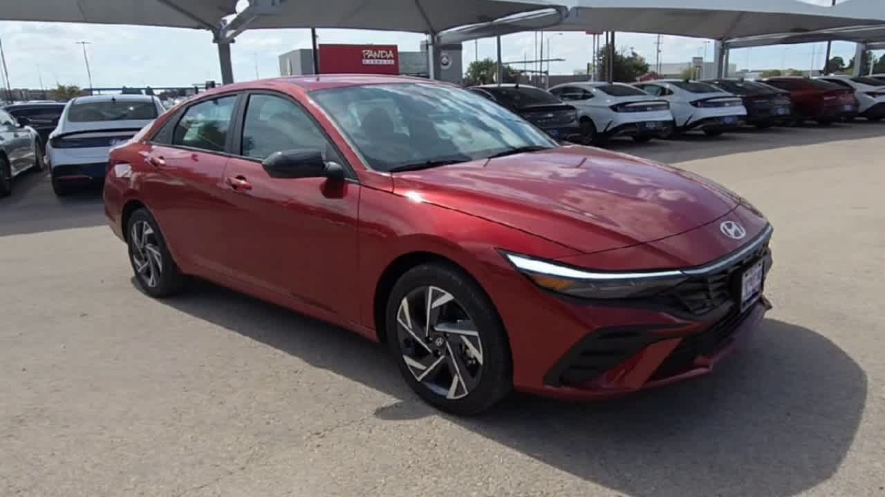 new 2025 Hyundai Elantra Hybrid car, priced at $29,840