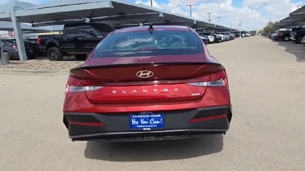 new 2025 Hyundai Elantra Hybrid car, priced at $29,840