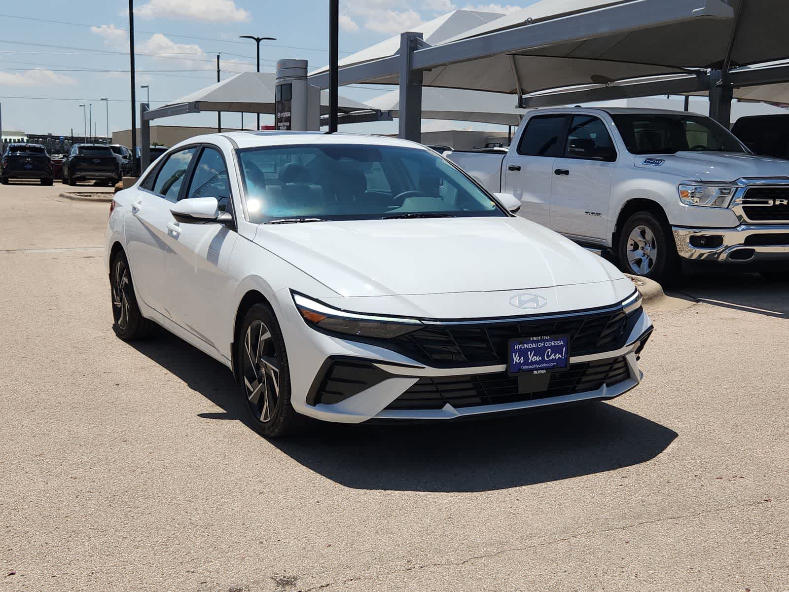 new 2025 Hyundai Elantra Hybrid car, priced at $29,560