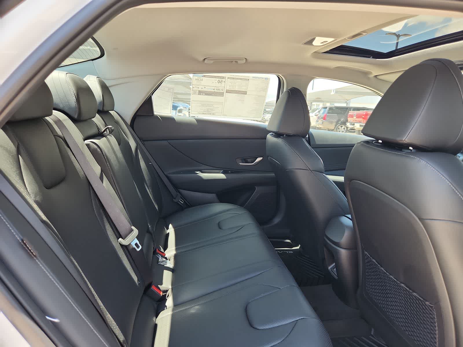 new 2025 Hyundai Elantra Hybrid car, priced at $29,560