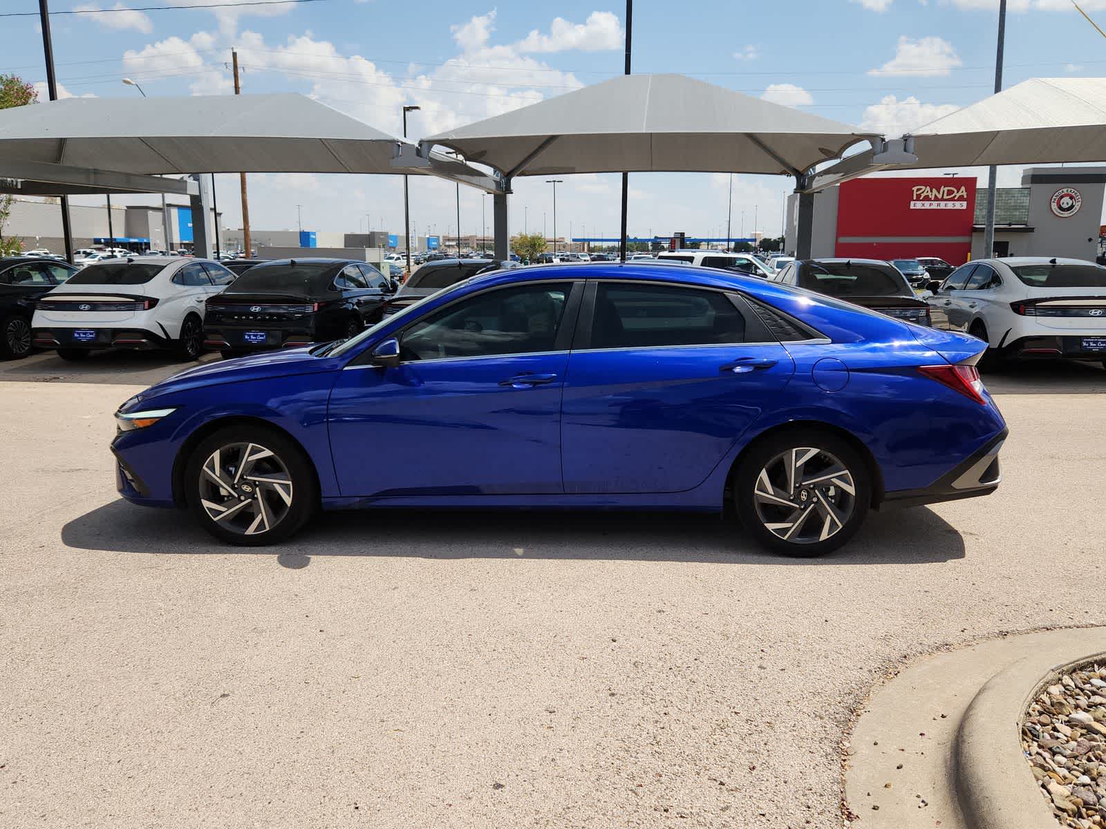 new 2025 Hyundai Elantra Hybrid car, priced at $28,100