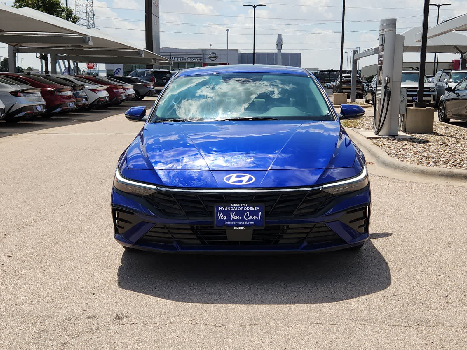 new 2025 Hyundai Elantra Hybrid car, priced at $28,100