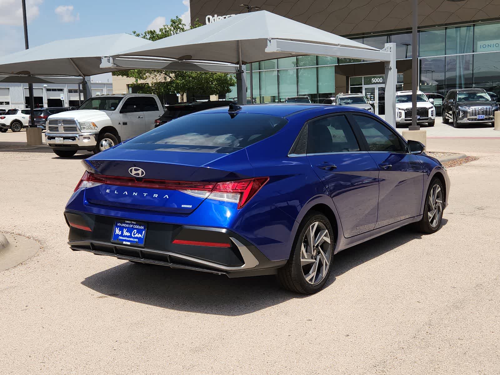 new 2025 Hyundai Elantra Hybrid car, priced at $28,100