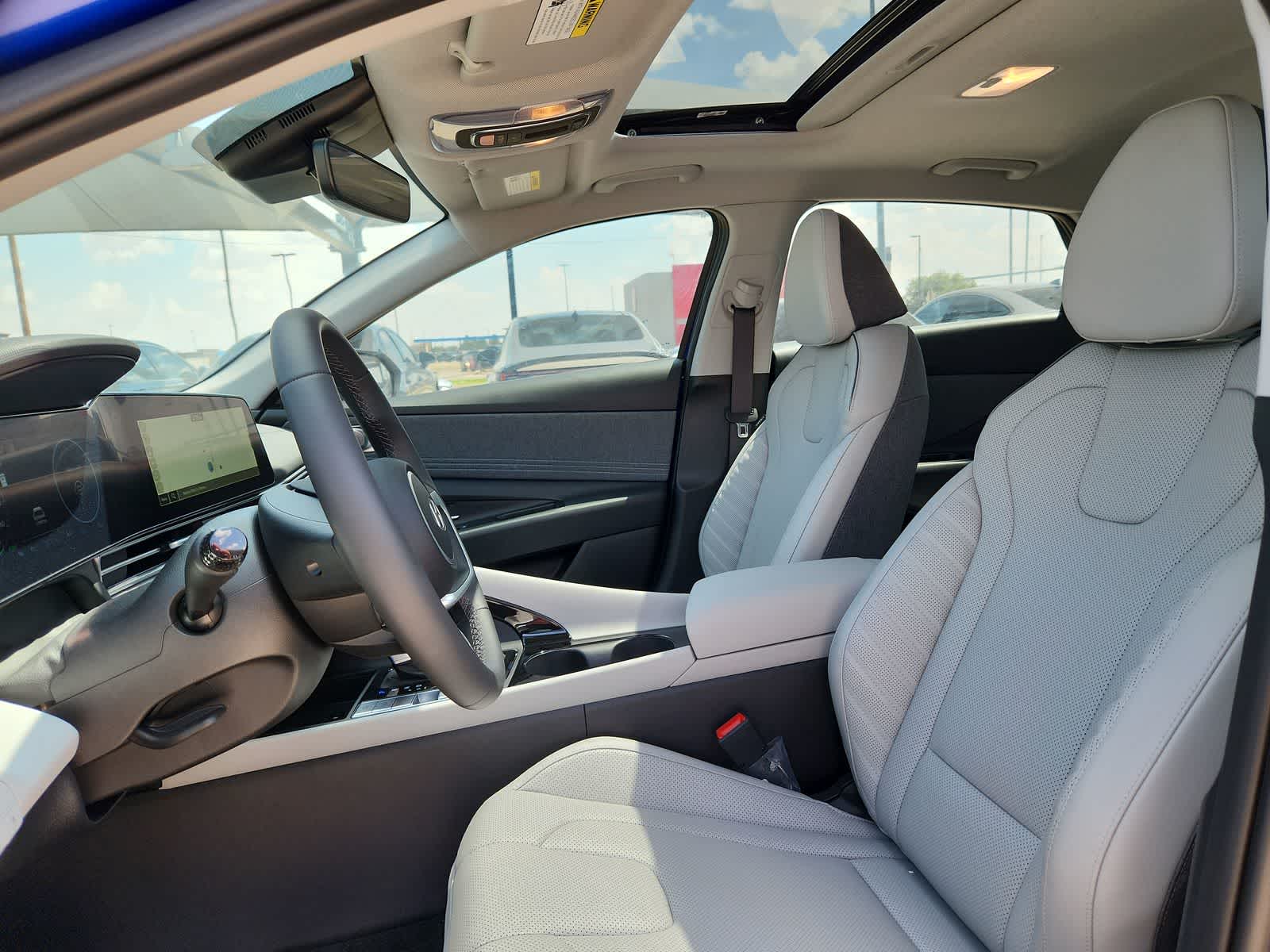 new 2025 Hyundai Elantra Hybrid car, priced at $28,100