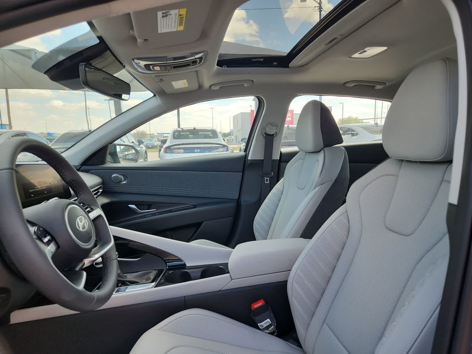 new 2025 Hyundai Elantra car, priced at $28,650