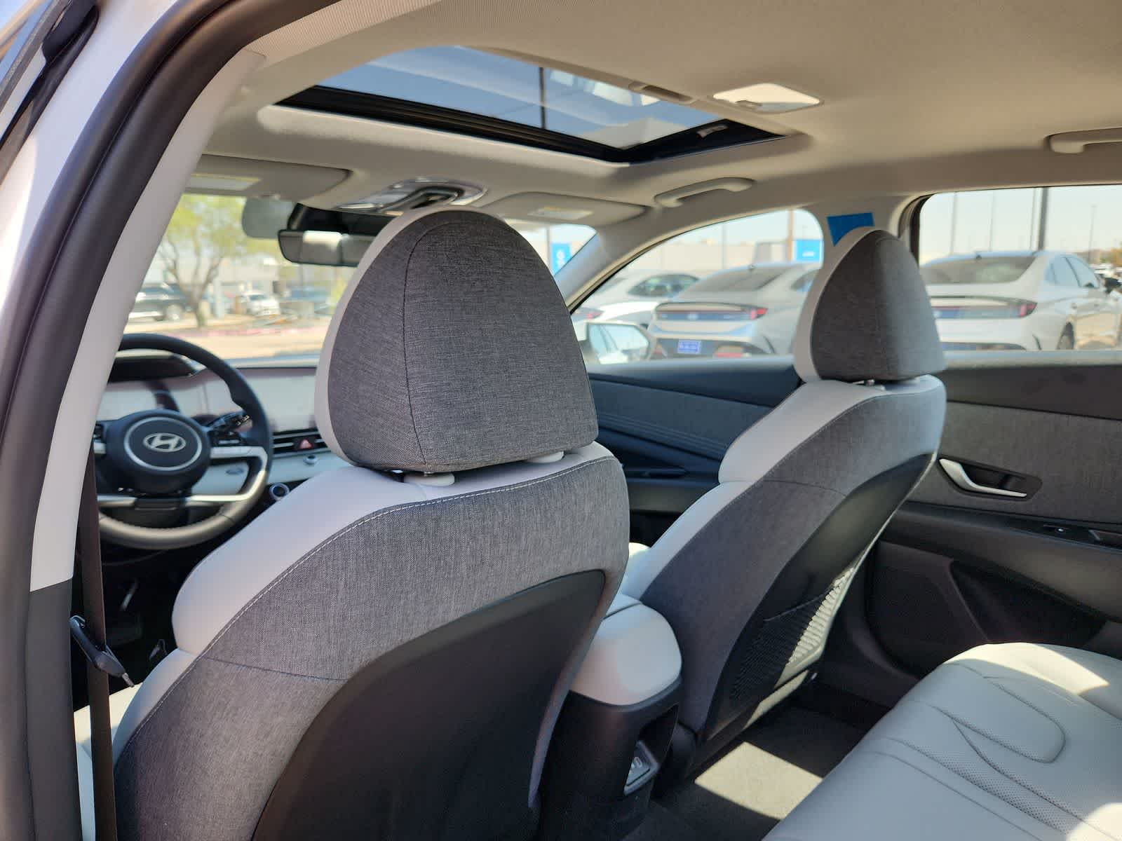 new 2025 Hyundai Elantra car, priced at $28,440