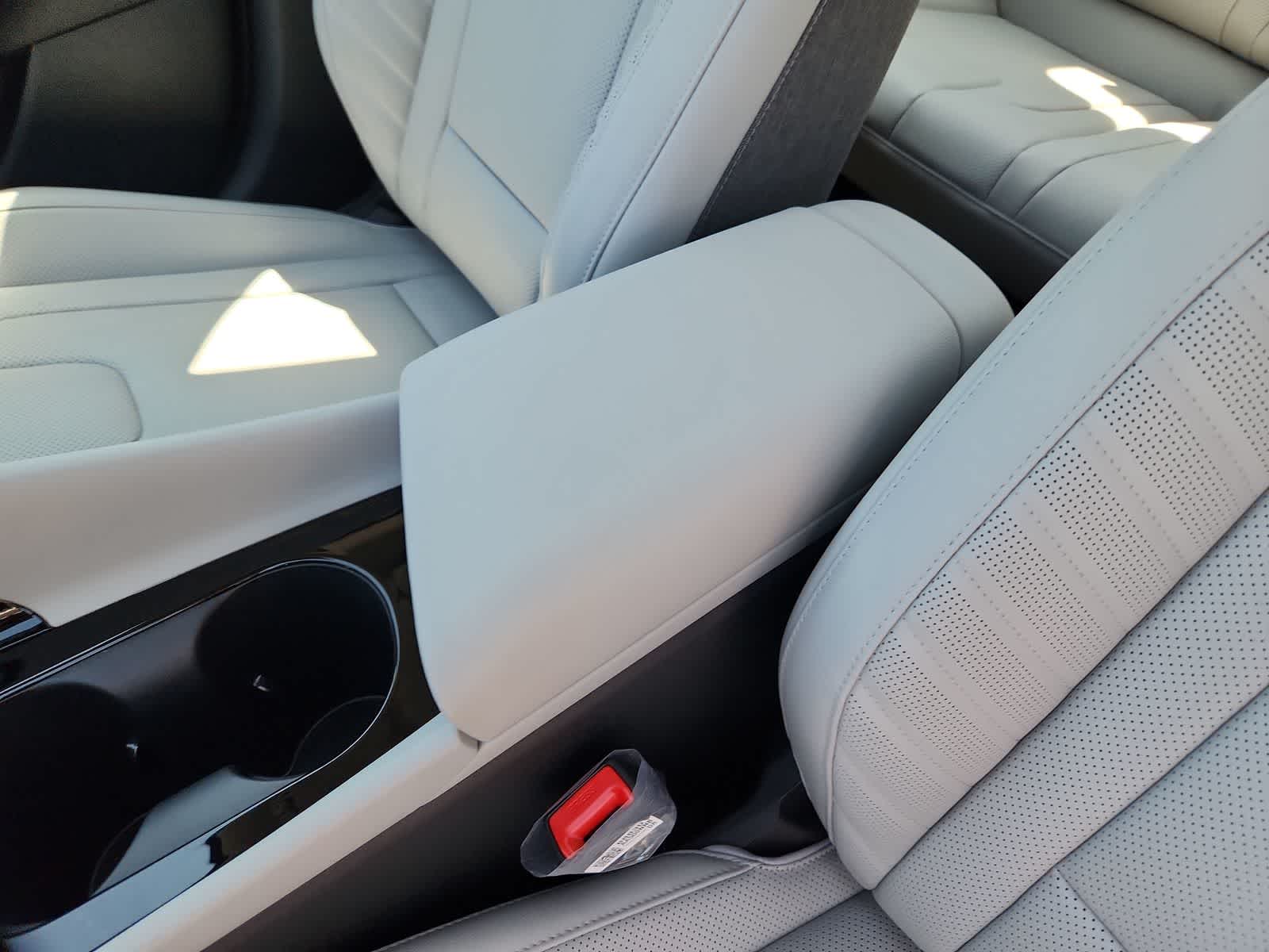 new 2025 Hyundai Elantra car, priced at $28,440