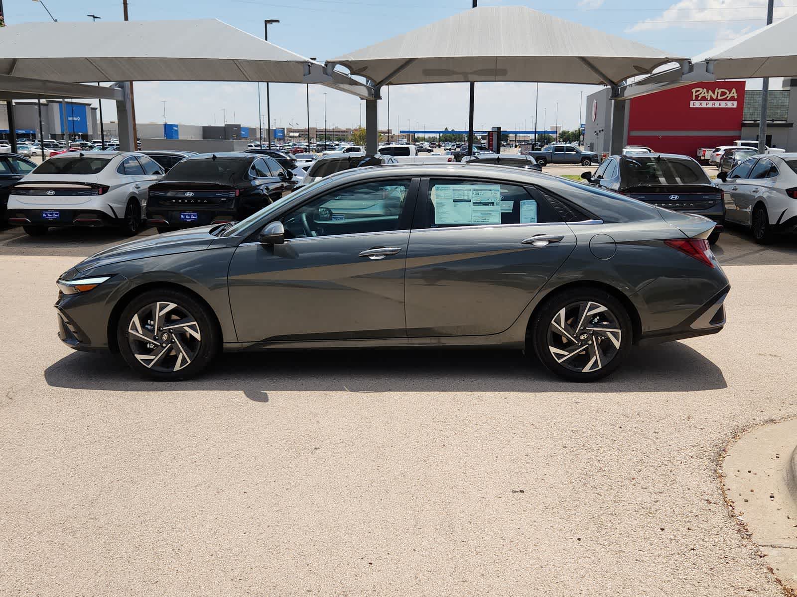 new 2025 Hyundai Elantra car, priced at $28,580