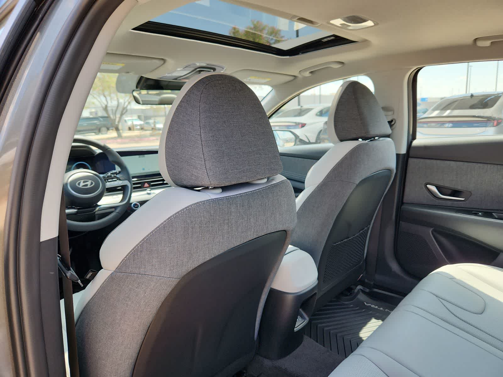 new 2025 Hyundai Elantra car, priced at $28,580