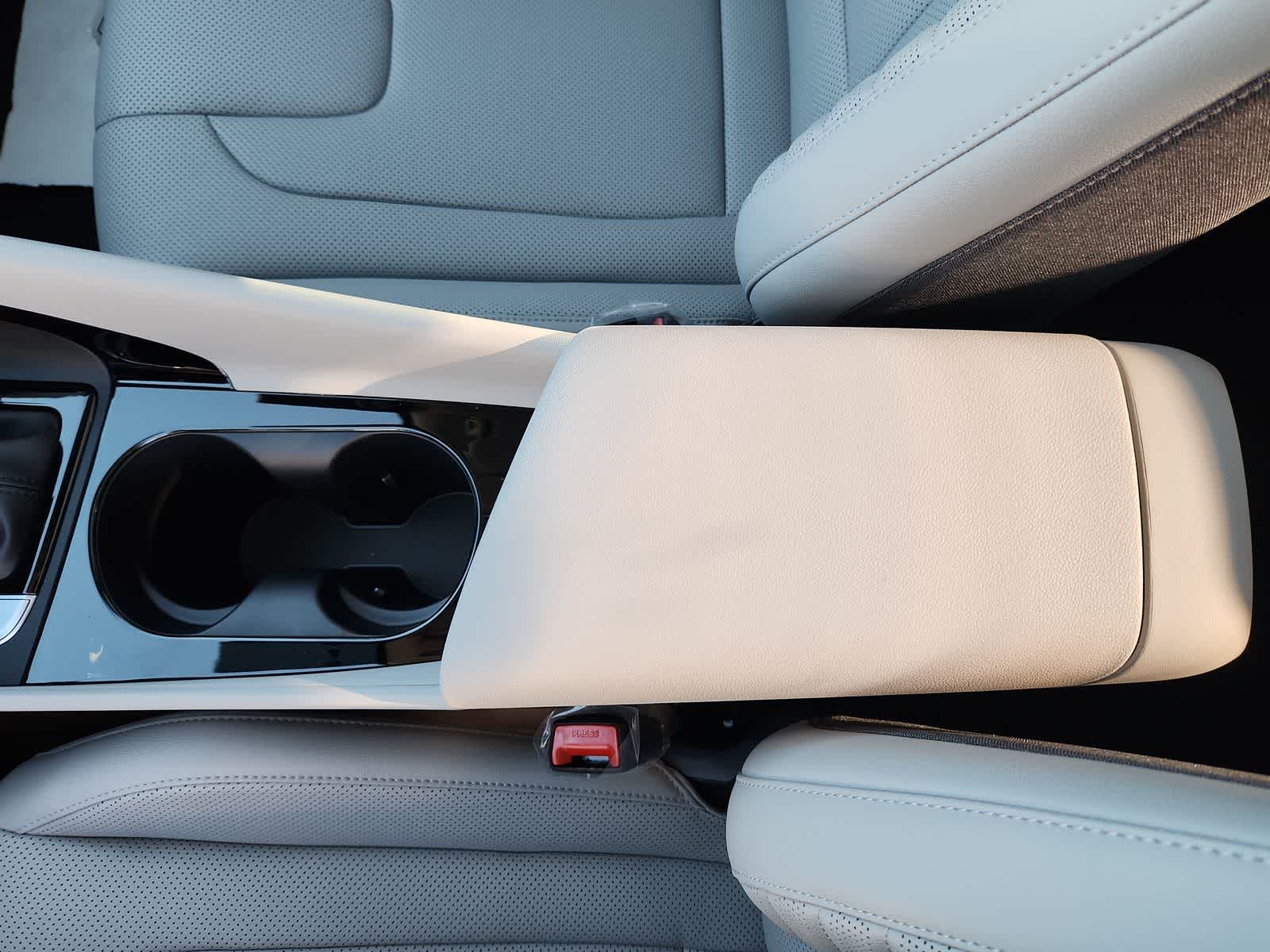 new 2025 Hyundai Elantra car, priced at $28,330