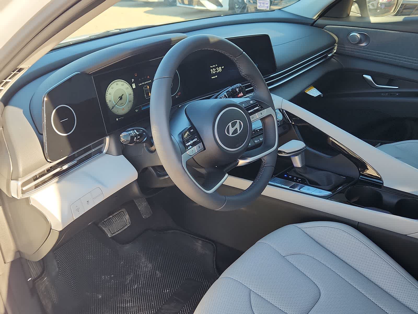 new 2025 Hyundai Elantra car, priced at $28,330