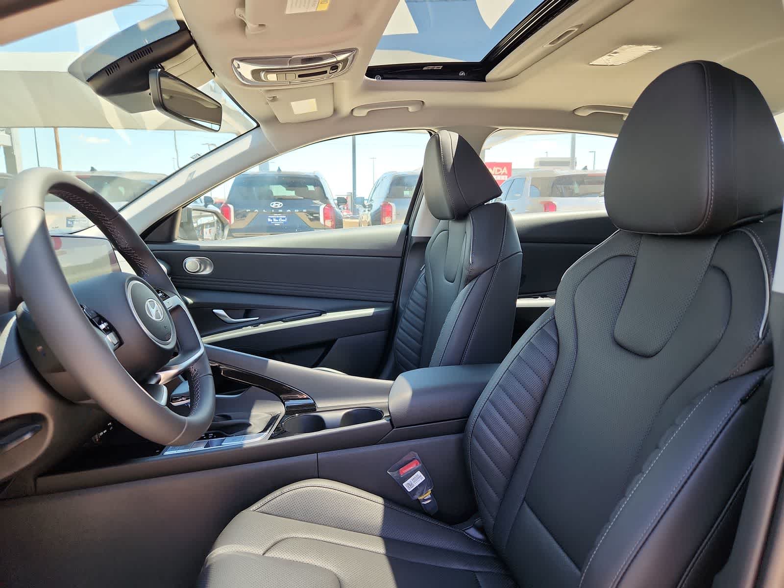 new 2025 Hyundai Elantra car, priced at $28,650