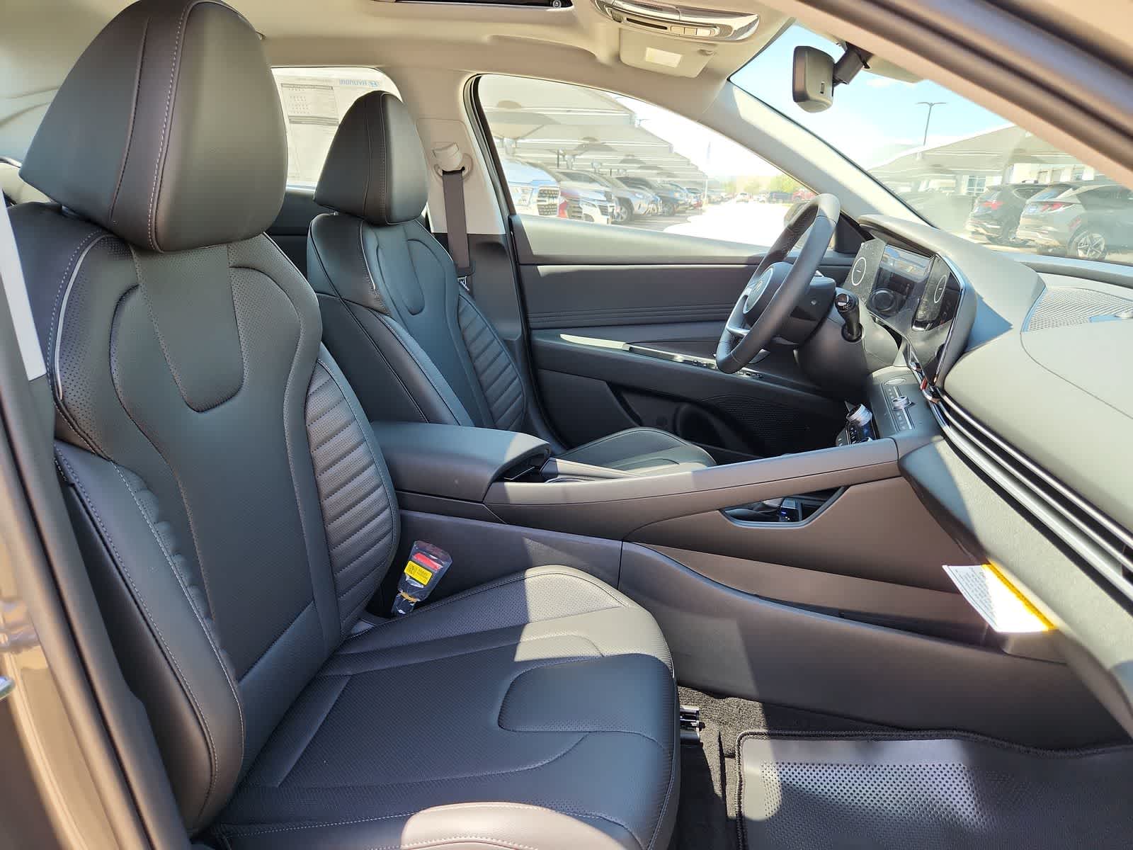 new 2025 Hyundai Elantra car, priced at $28,650