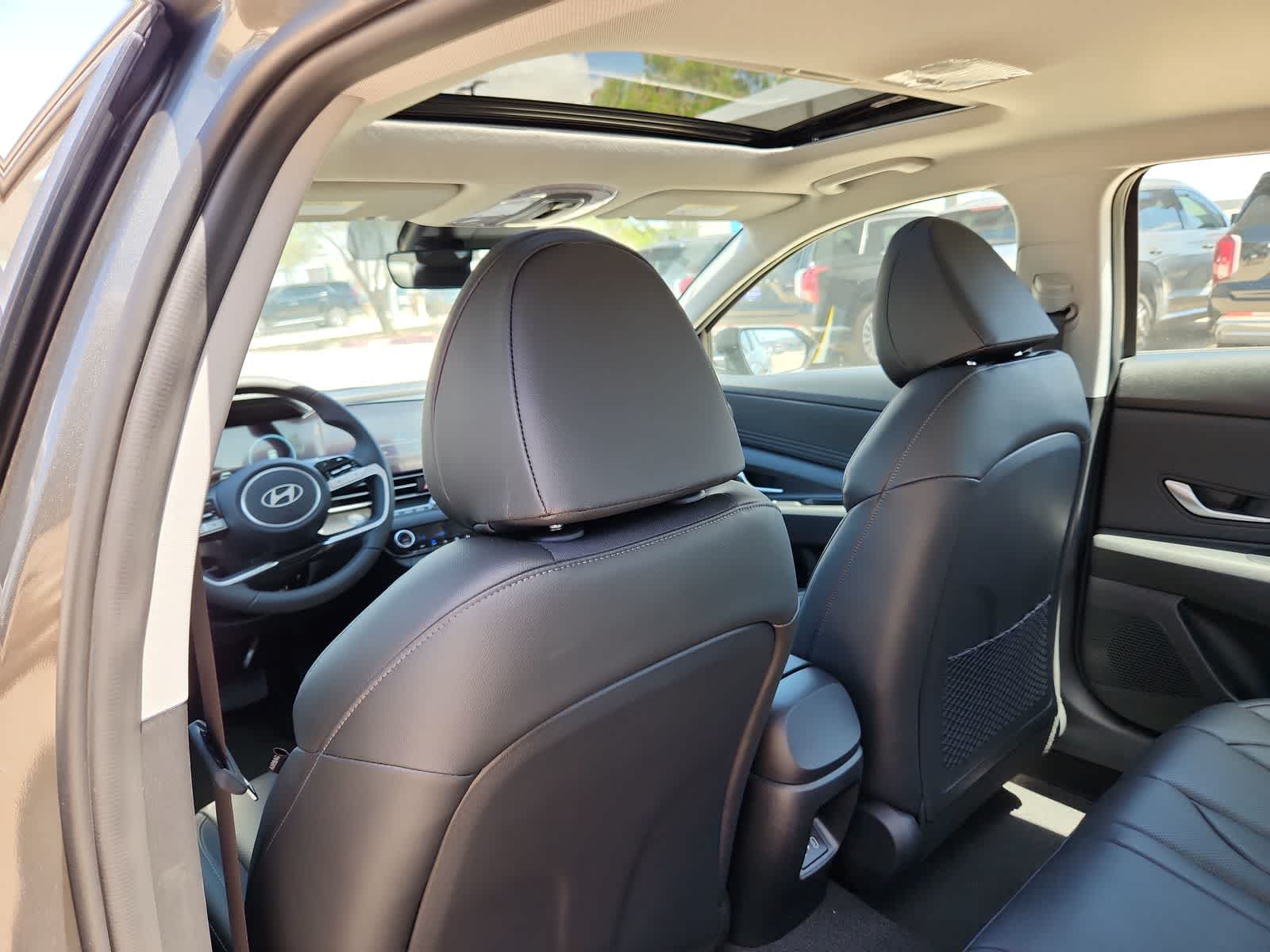 new 2025 Hyundai Elantra car, priced at $28,650