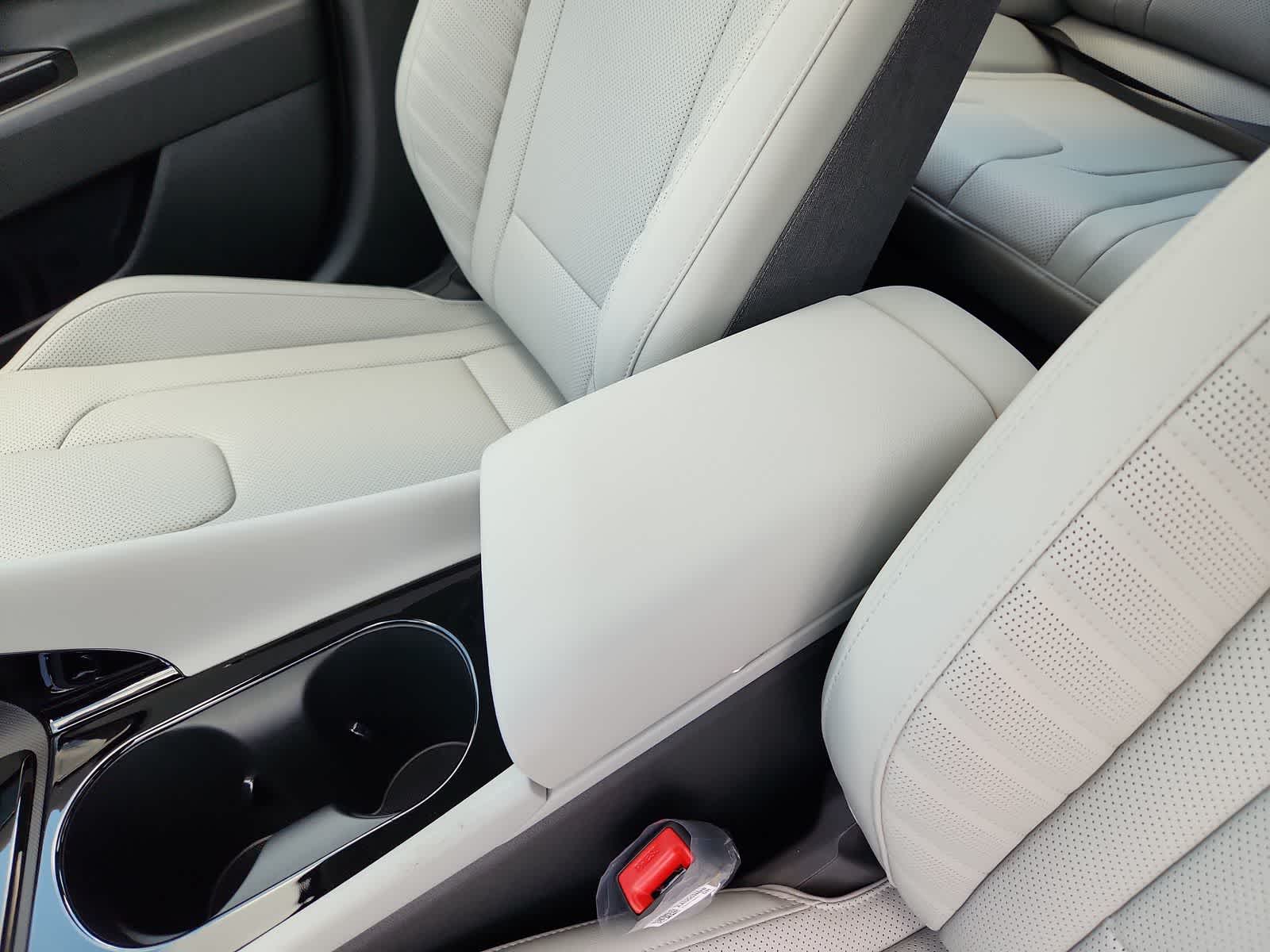 new 2025 Hyundai Elantra car, priced at $28,650