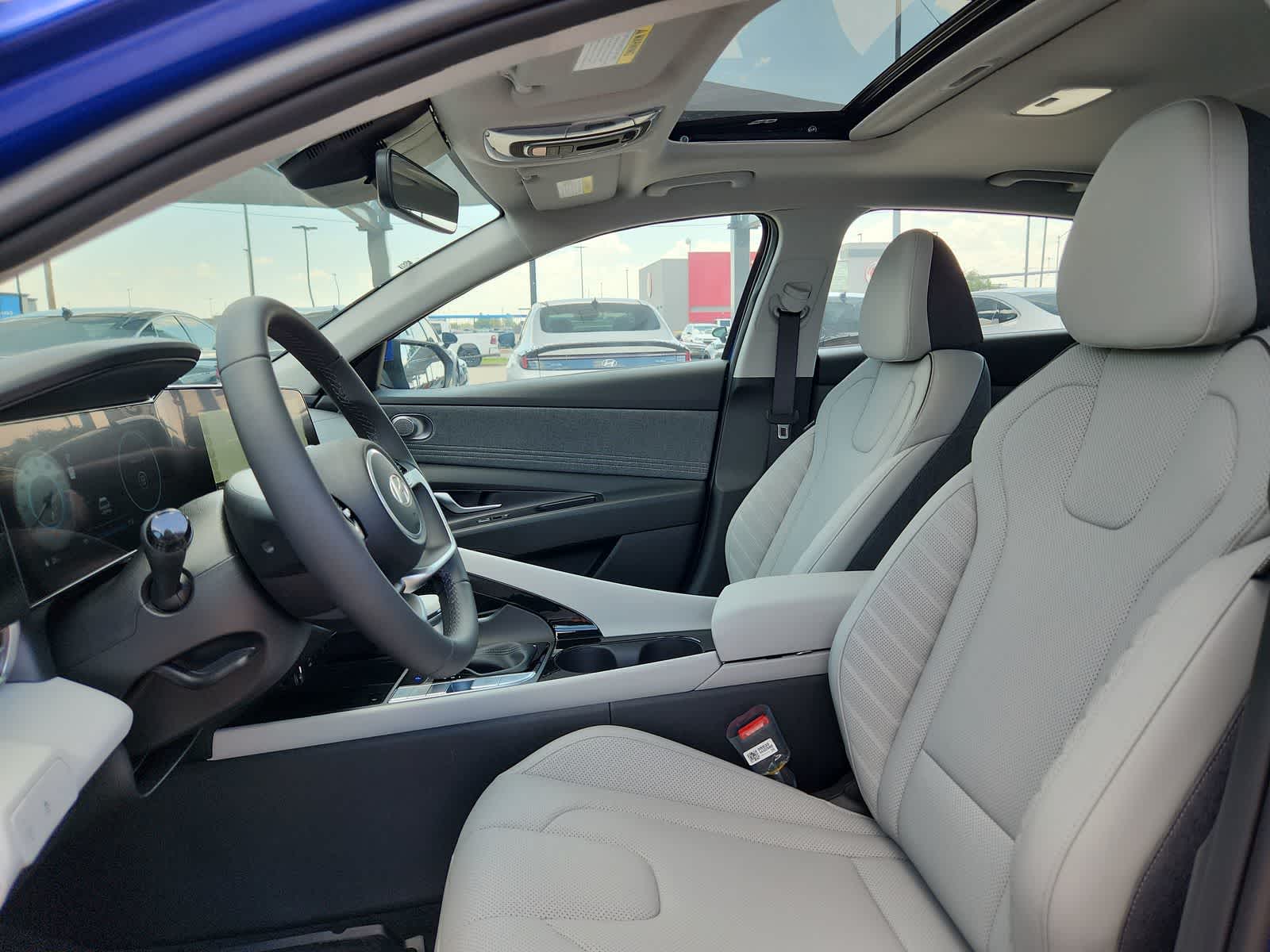 new 2025 Hyundai Elantra car, priced at $28,650