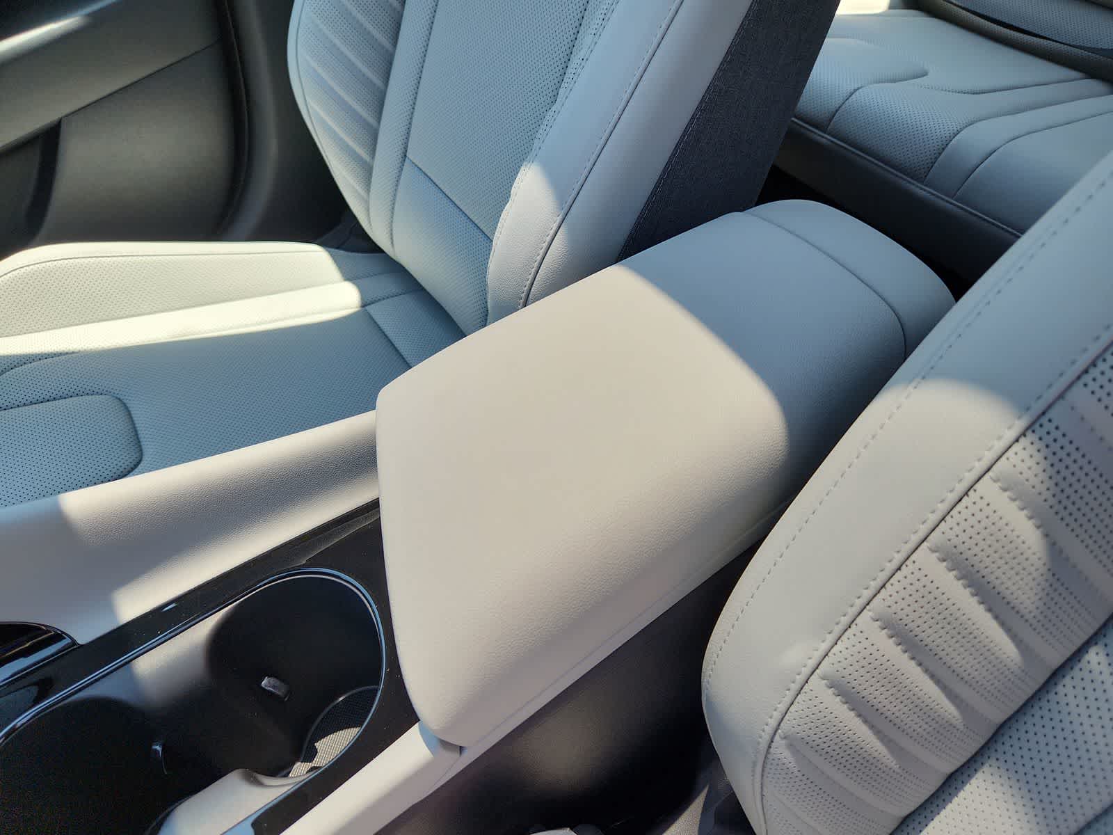 new 2025 Hyundai Elantra car, priced at $28,650