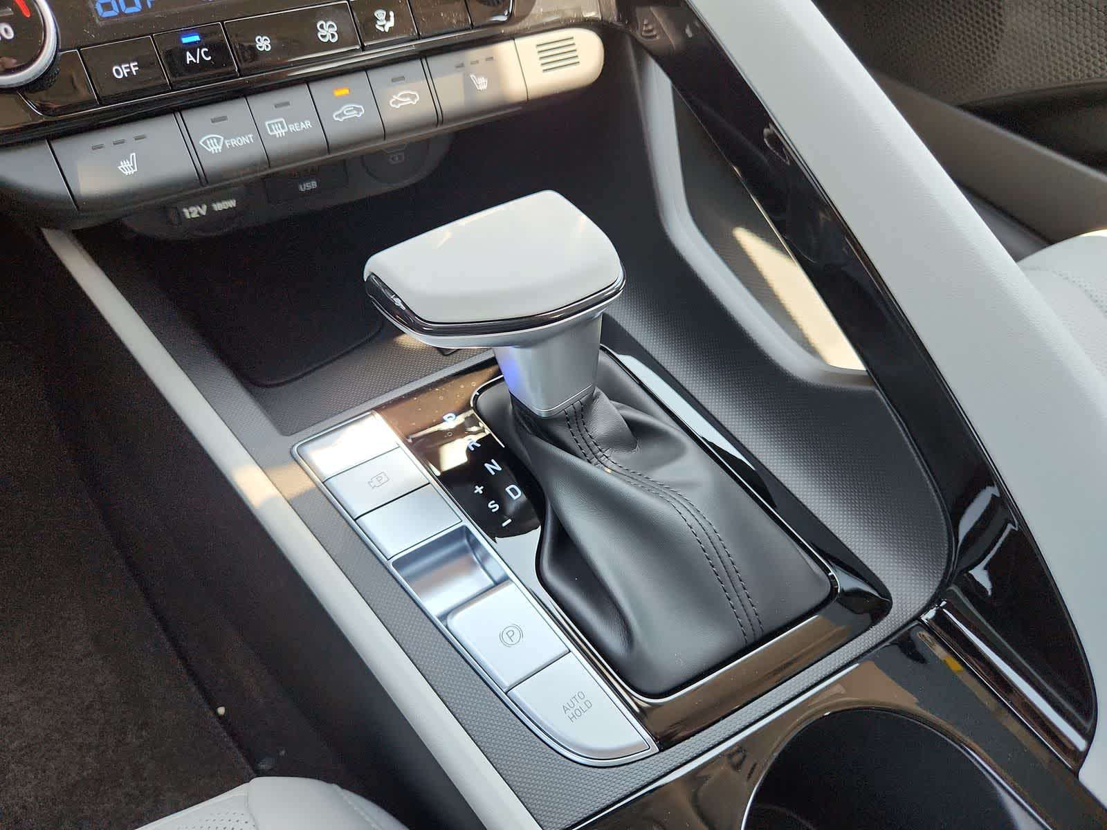 new 2025 Hyundai Elantra car, priced at $28,650