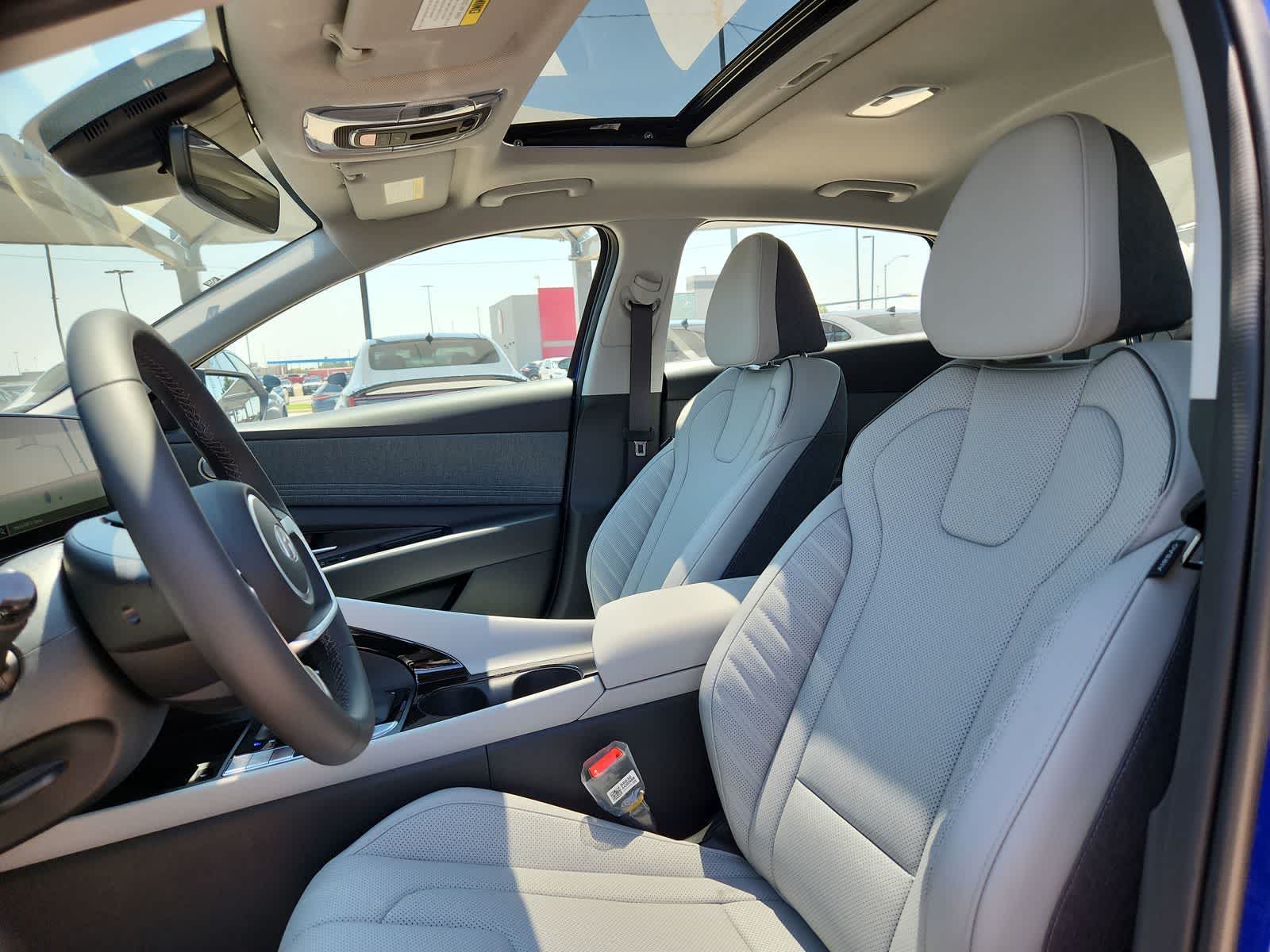 new 2025 Hyundai Elantra car, priced at $28,650