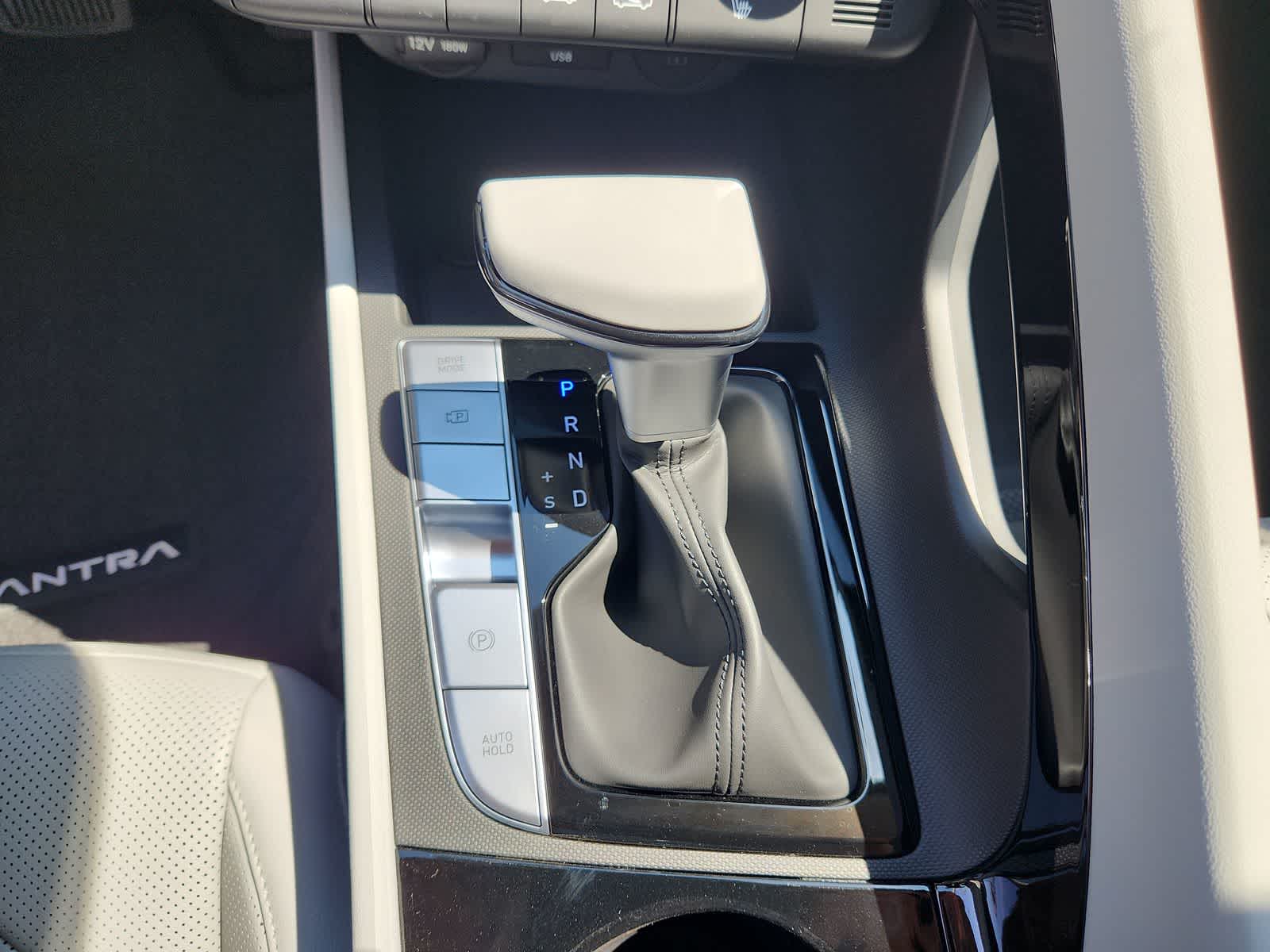 new 2025 Hyundai Elantra car, priced at $28,330