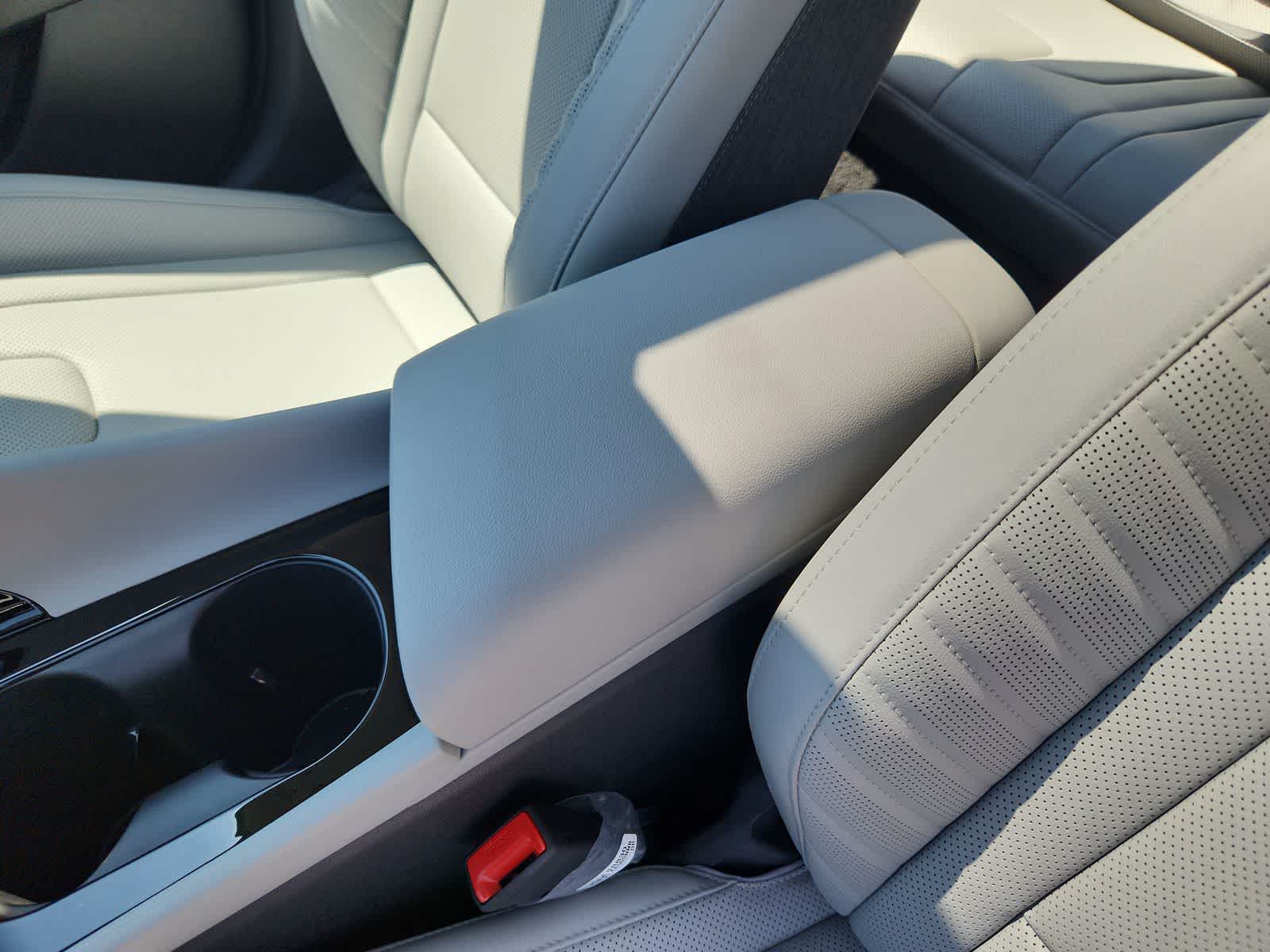 new 2025 Hyundai Elantra car, priced at $28,330