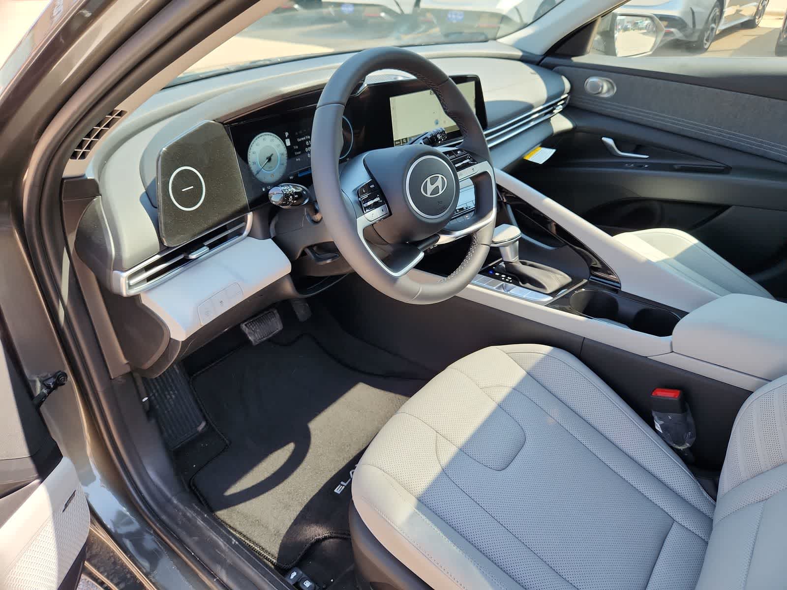 new 2025 Hyundai Elantra car, priced at $28,660