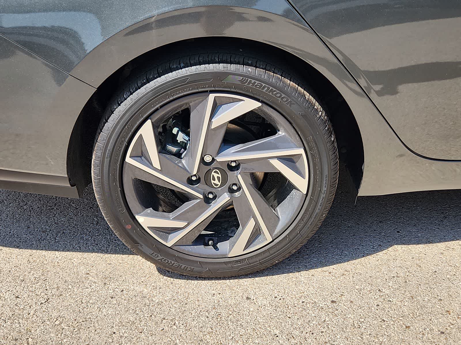 new 2025 Hyundai Elantra car, priced at $28,660