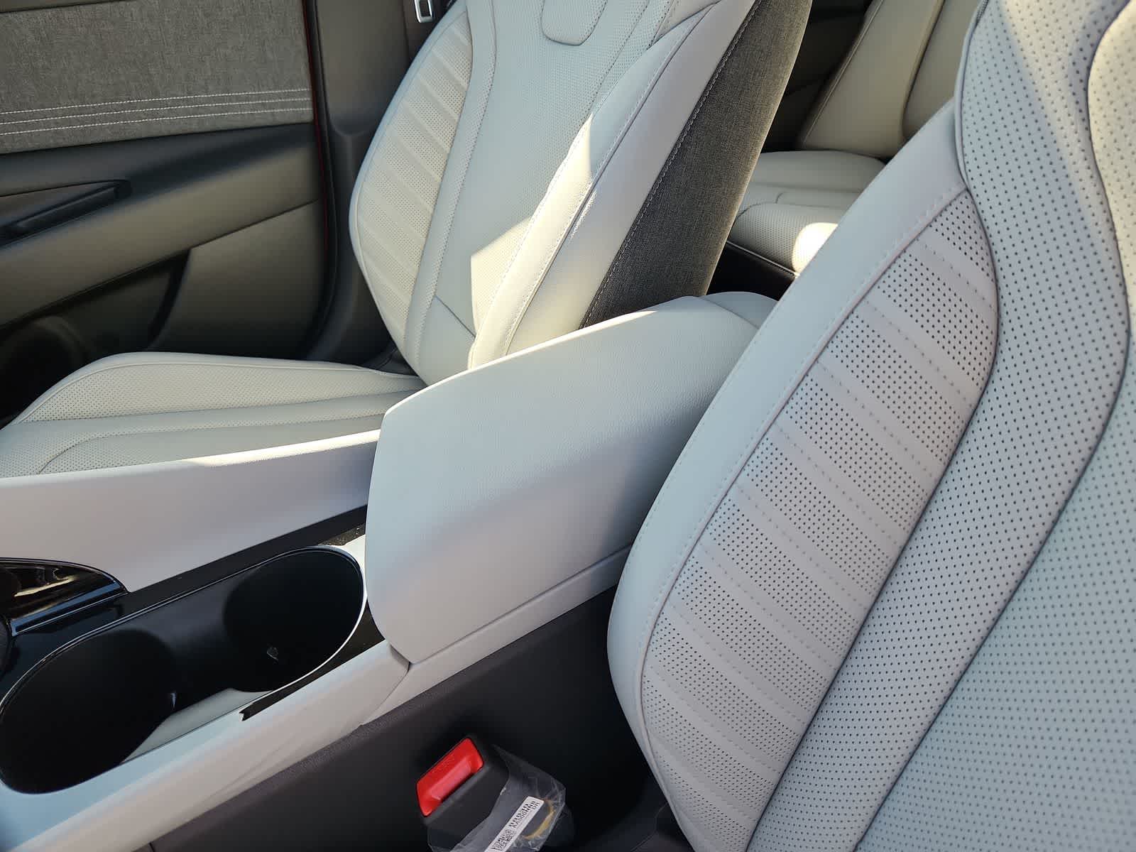 new 2025 Hyundai Elantra car, priced at $28,440