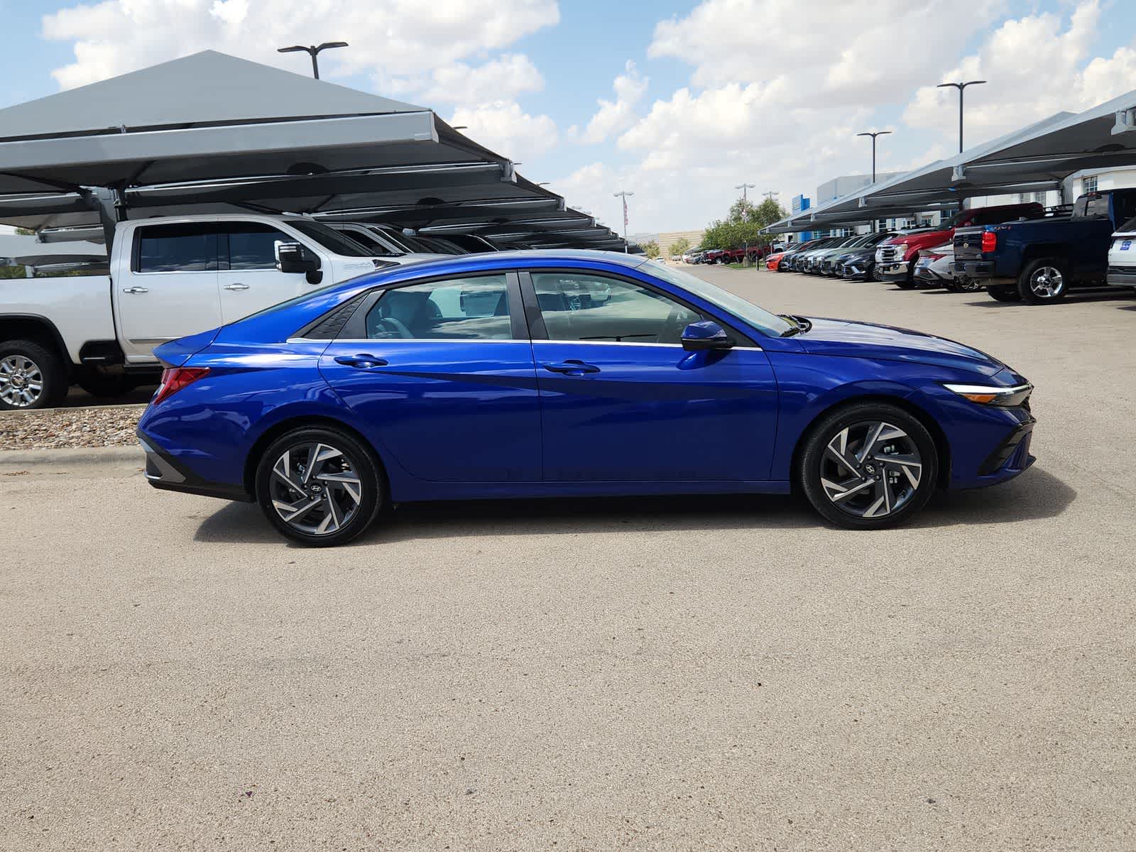 new 2025 Hyundai Elantra car, priced at $27,940